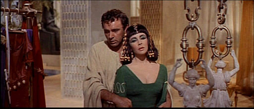 512px-1963_Cleopatra_trailer_screenshot_(24).jpg