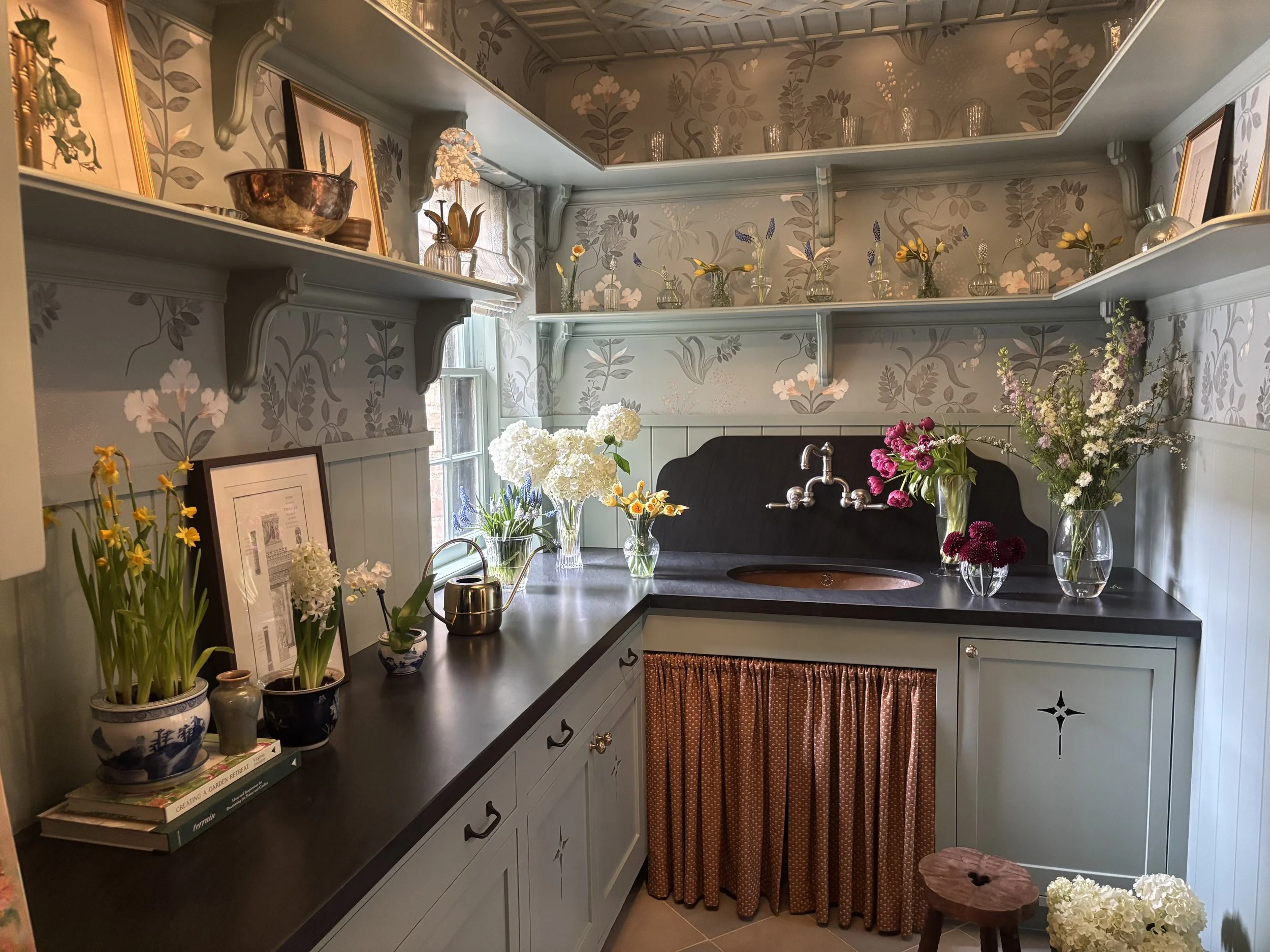 An Exclusive and Private Look Inside This Year’s Pasadena Showcase House By Writer and Contributor Emily McGinn