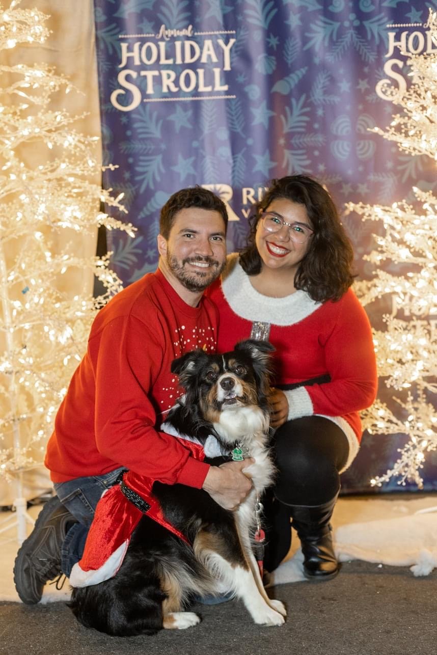 A Perfect Start to the Season The Annual Riviera Village Holiday Stroll