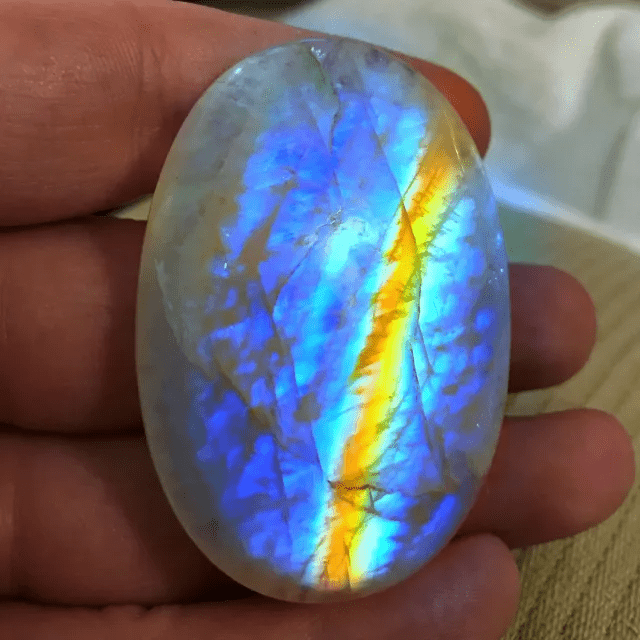 June Rocks The Birthstones of June: Pearl, Alexandrite, and Moonstone — Palos ...