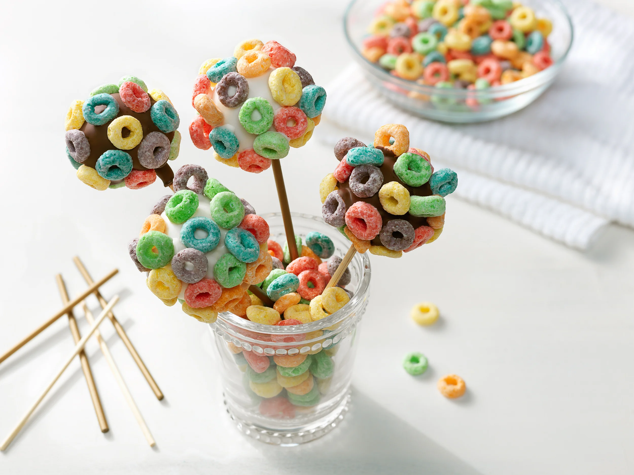 FL_Cake_Pops.jpg