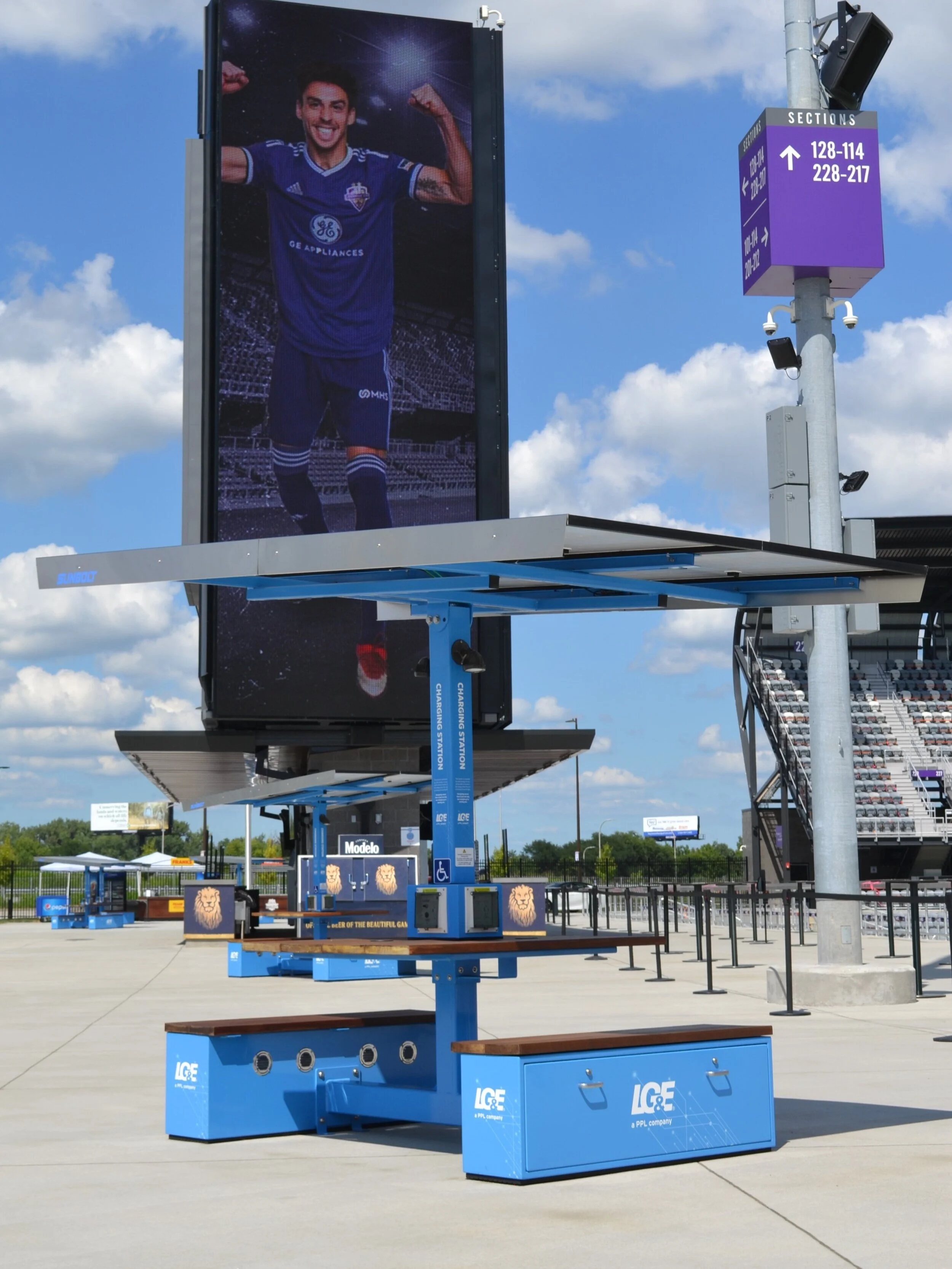 Solar Charging Workstations