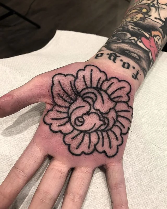 Palm tattoo for Madi @akiramai_sg thank you so much for trusting me. I wanna do more palms, if you are interested send me email/dm! Done @outsider.collective .
.
.
.
.
.
.
.
.
.
.
.
.
.
.
#vancouvertattoo #vancouvertattoos #vancouvertattooartist #van
