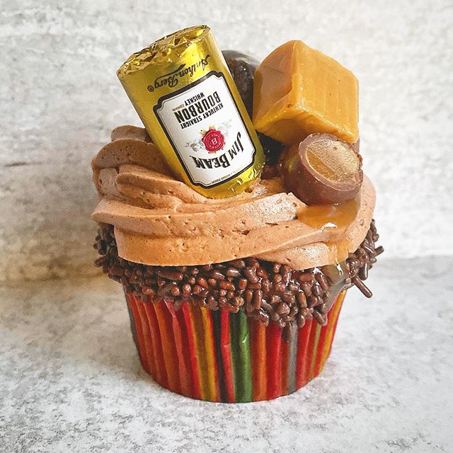 Caramel, chocolate &amp; Nutella w| a bit of booze on top 😉🧁