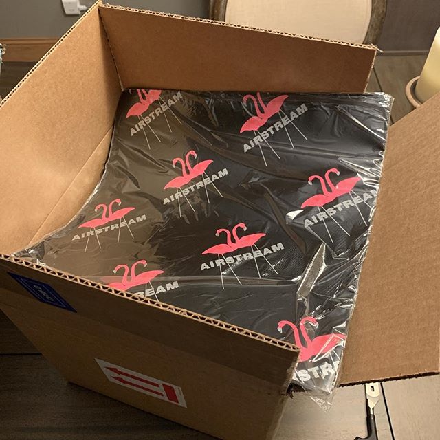 Thanks @airstream_inc for the flamingo wrapping paper that came with our Black Friday order! 😍😍😍
.
.
.
.
.
#airstream #airstreamrenovation  #airstreamlife #liveriveted #camping #homeiswhereyouparkit #travel #airstreamrenovation #adventure #tinyliv