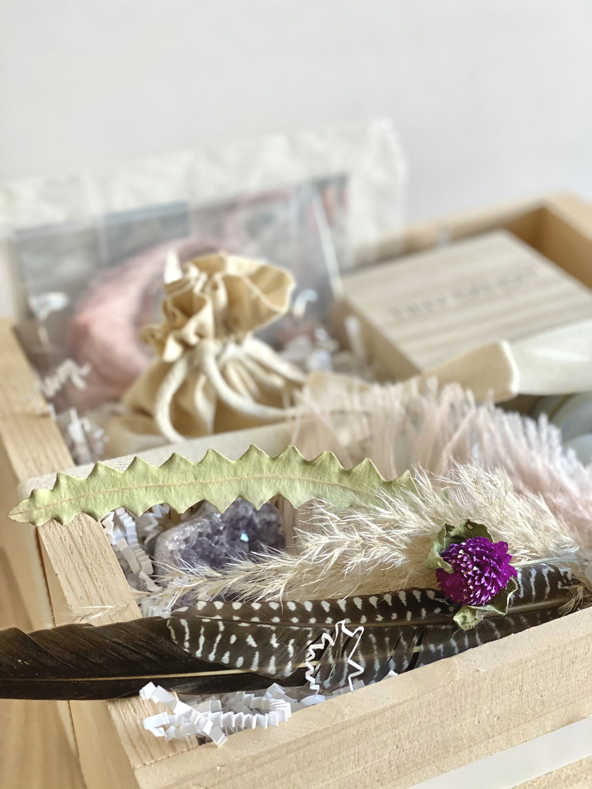 CUSTOMIZED GIFT BOX