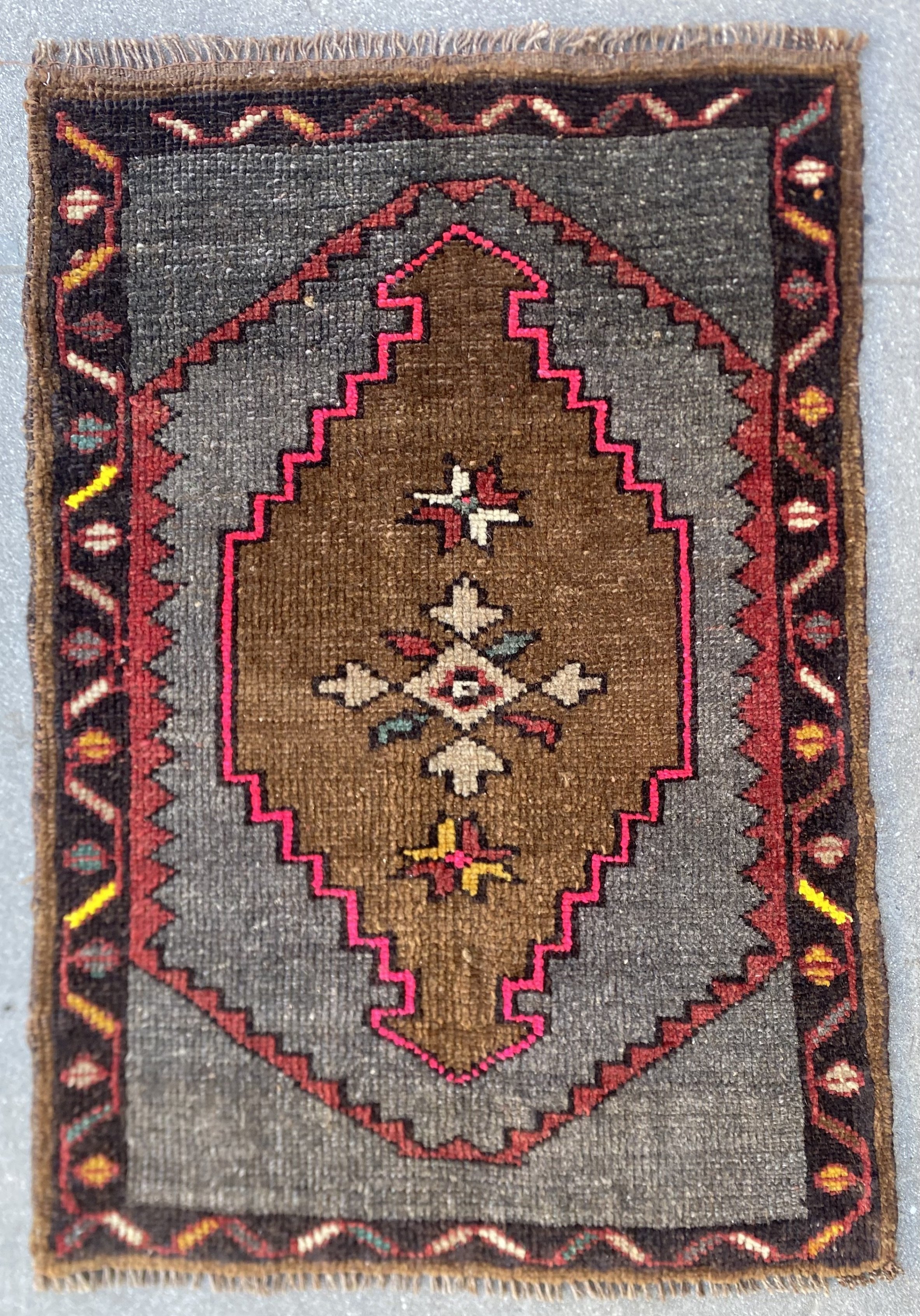VINTAGE TURKISH RUGS