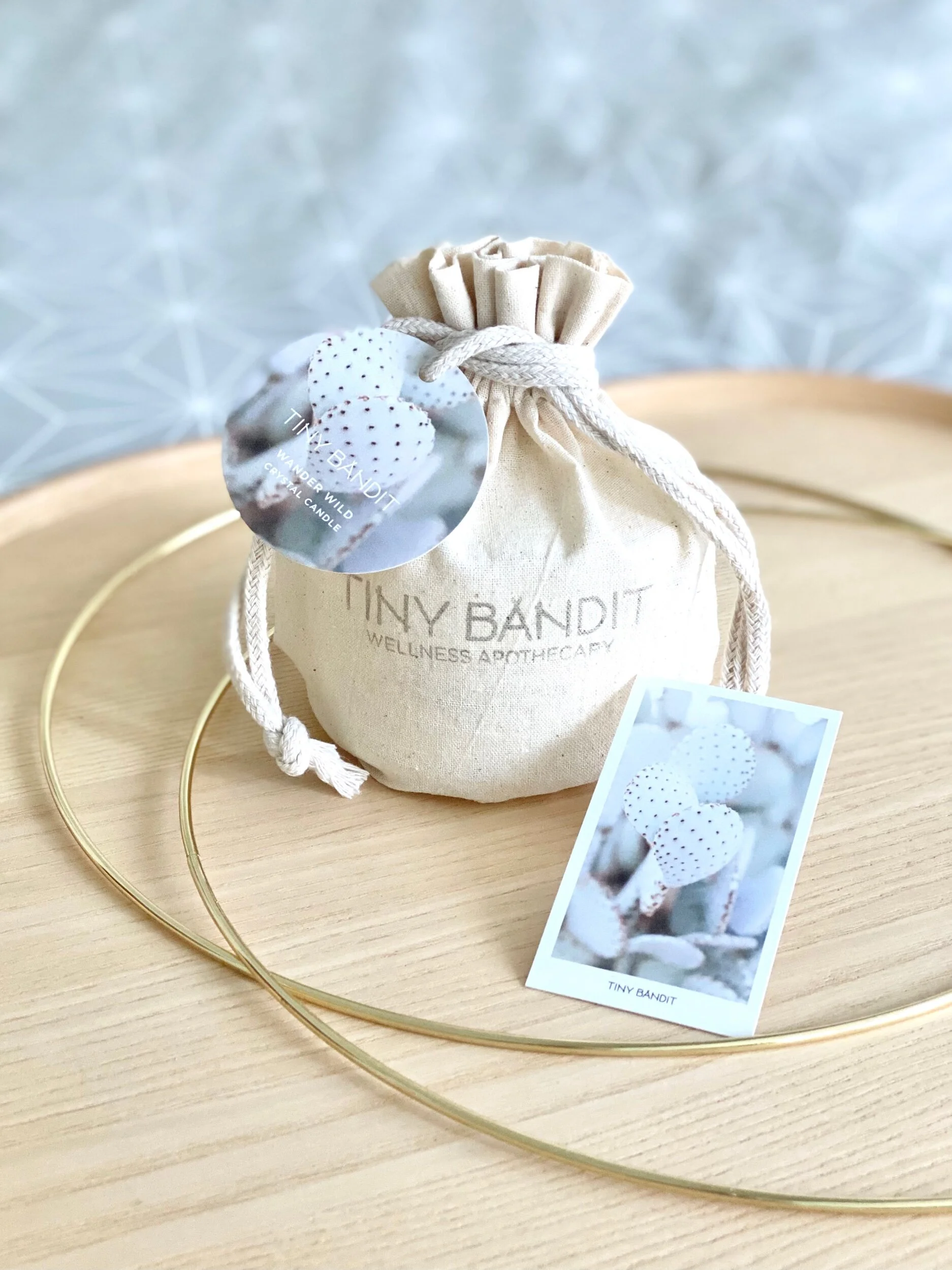 WANDER WILD CRYSTAL CANDLE