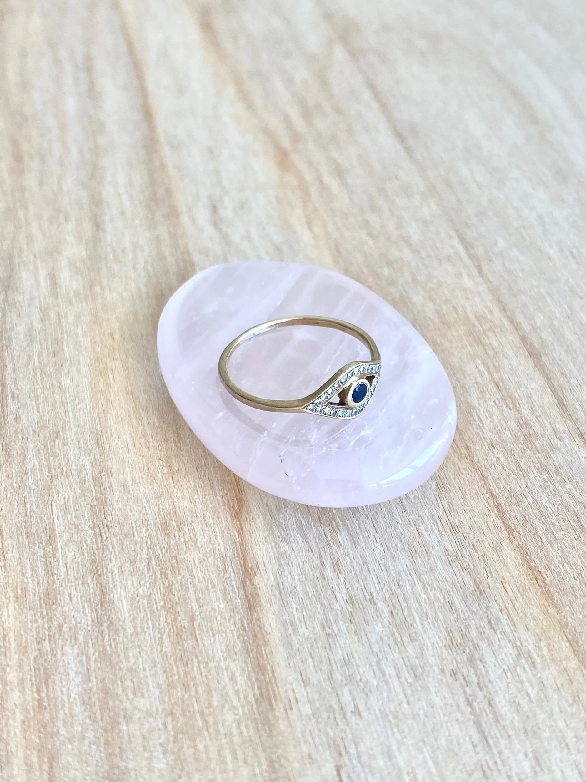 Crystal Ring Charger | Worry Stone