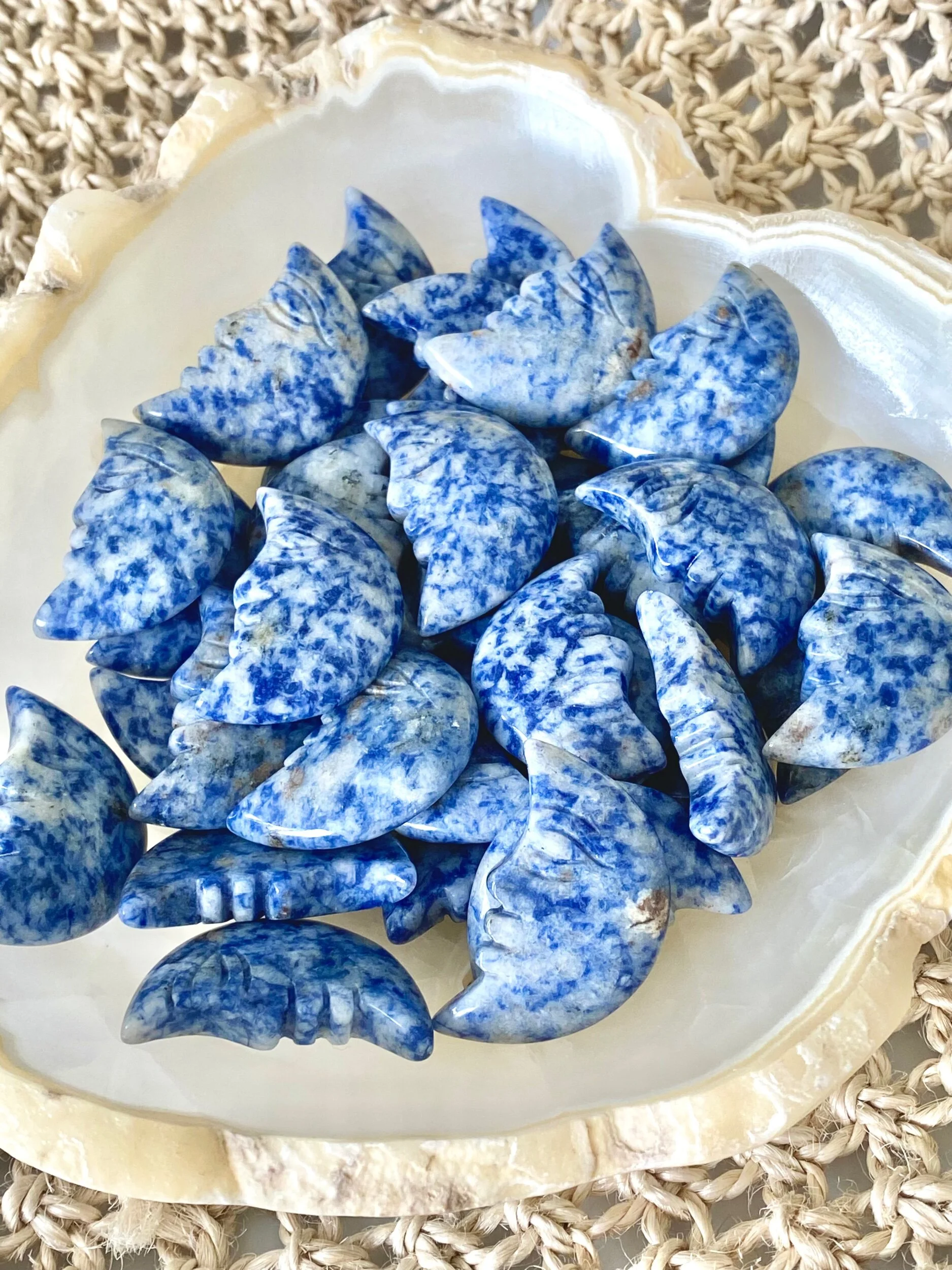 BLUE MOON CRYSTAL