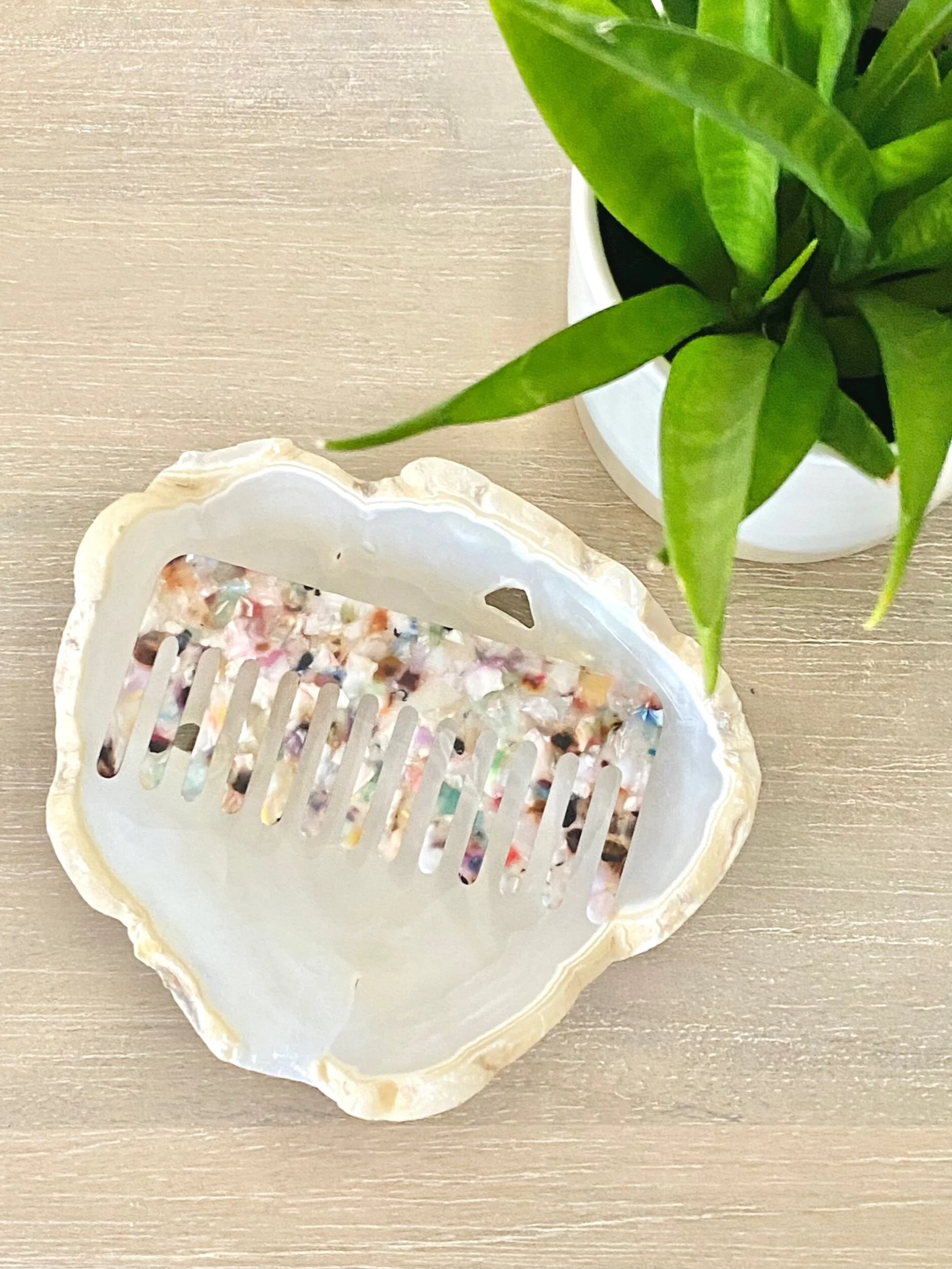 CRYSTALINE FRENCH COMB