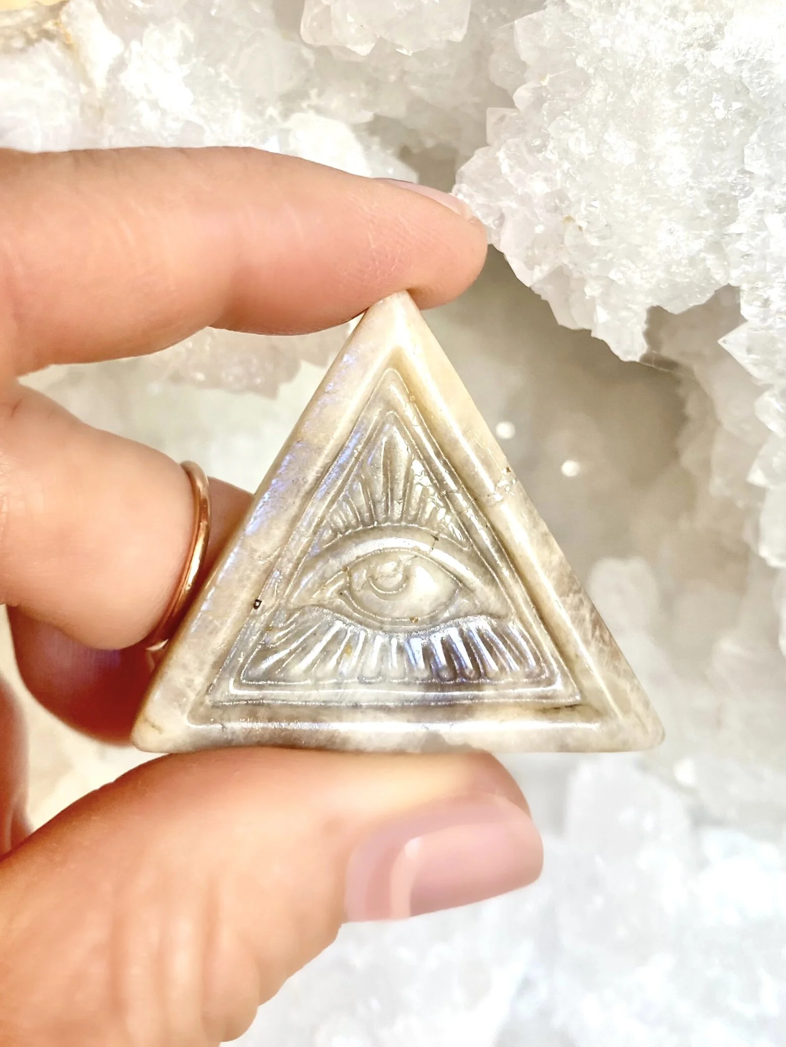 ED0B8EBC-39D9-419E-B66A-B707BFCA3893