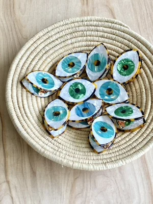 EVIL EYE HAIR CLAW CLIP — T I N Y B A N D I T display picture 1