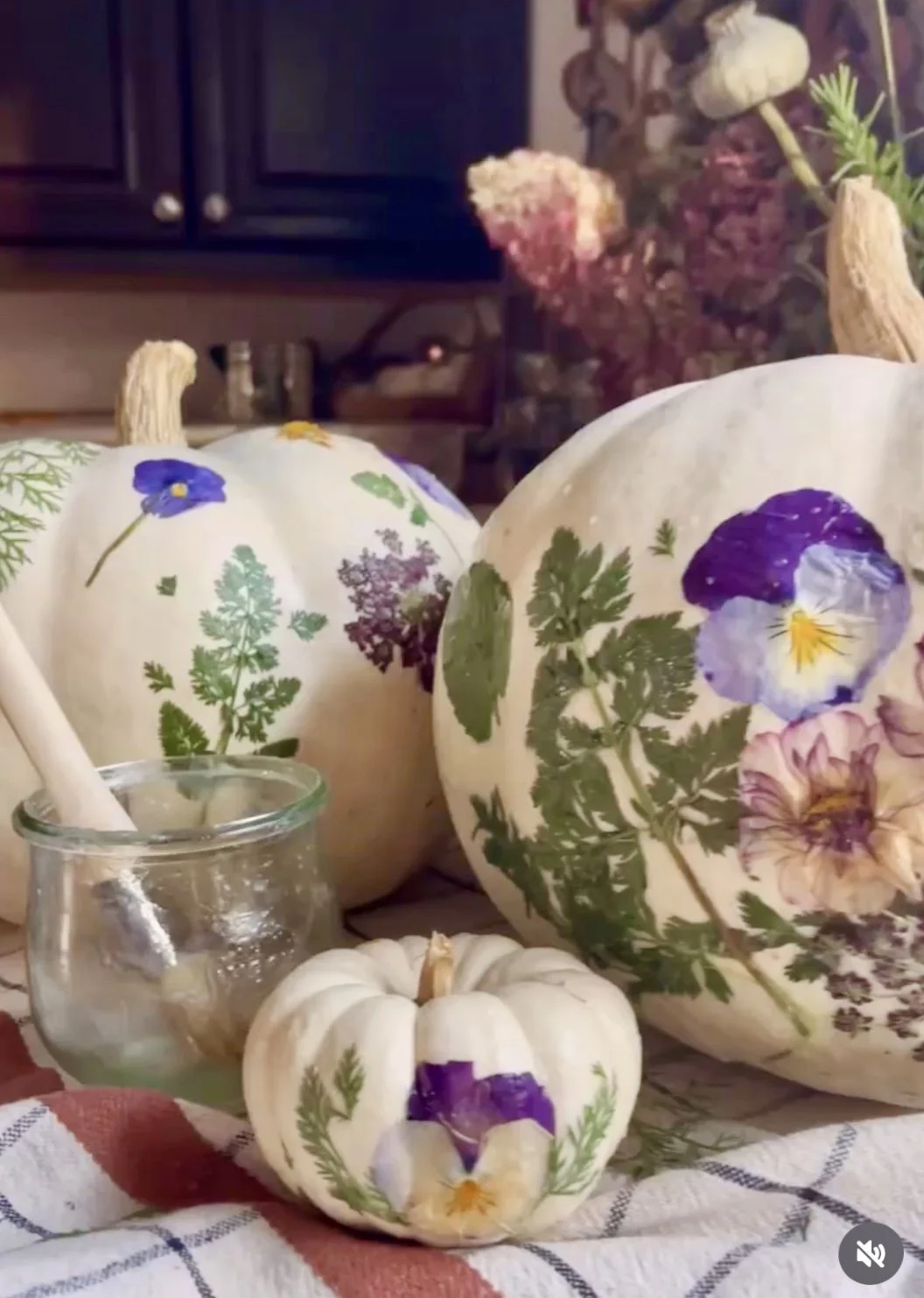 PUMPKIN DECOUPAGE WORKSHOP