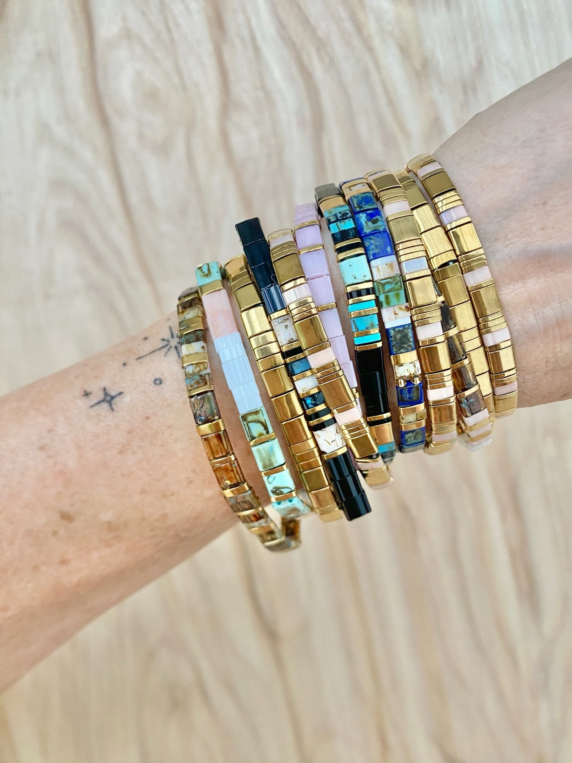 TILA GLASS BRACELETS