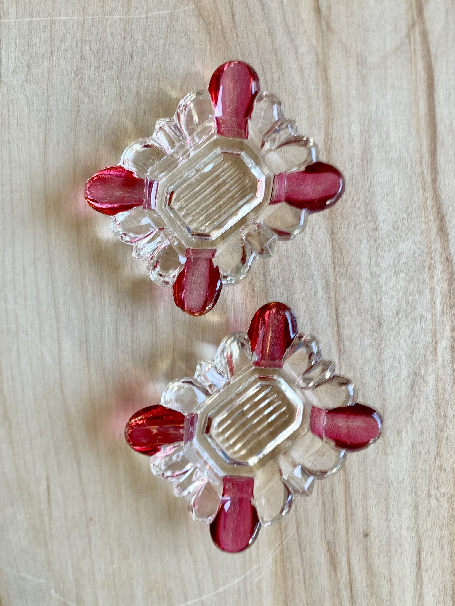 VINTAGE GLASS DISH
