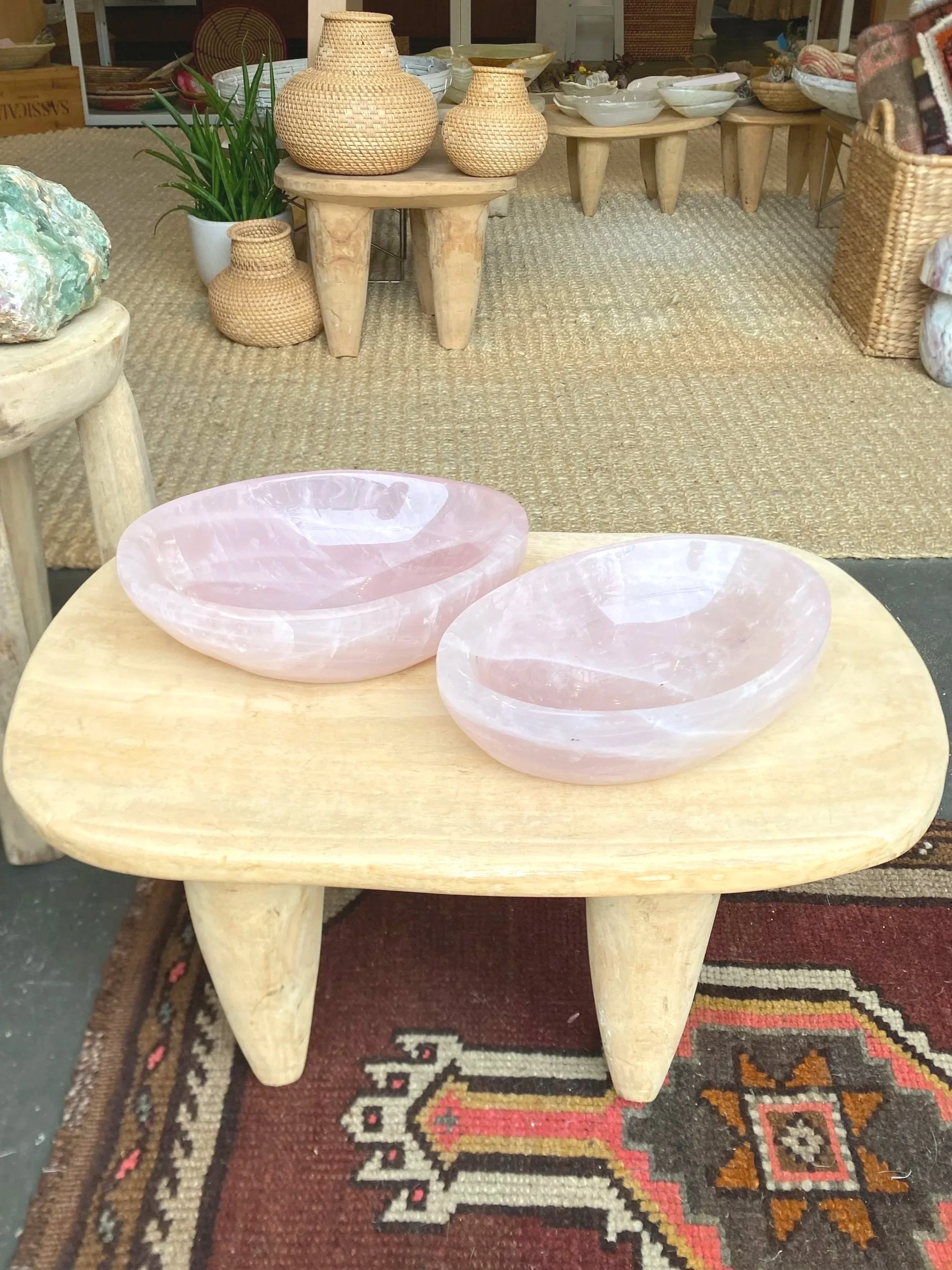 ROSE QUARTZ BOWL