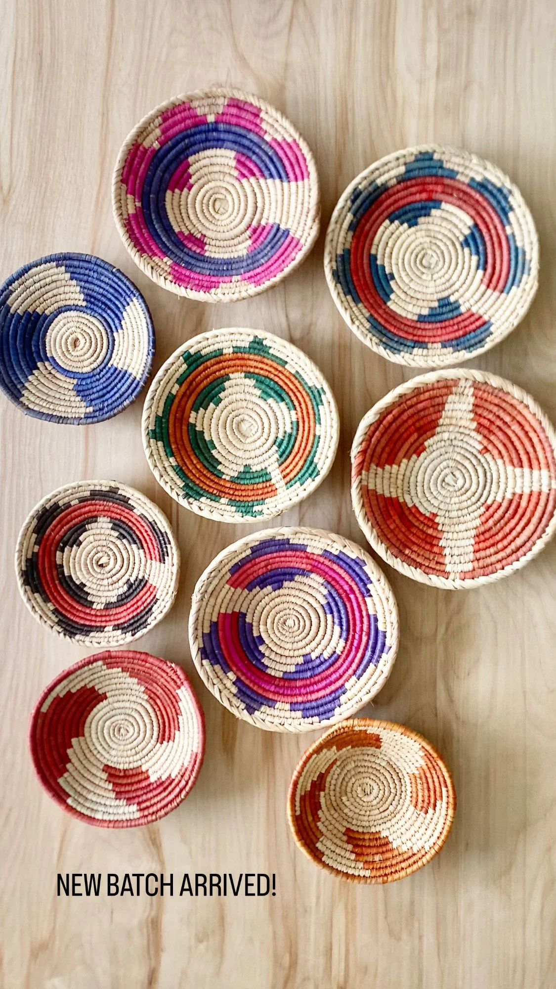 LOW COLORFUL BASKETS