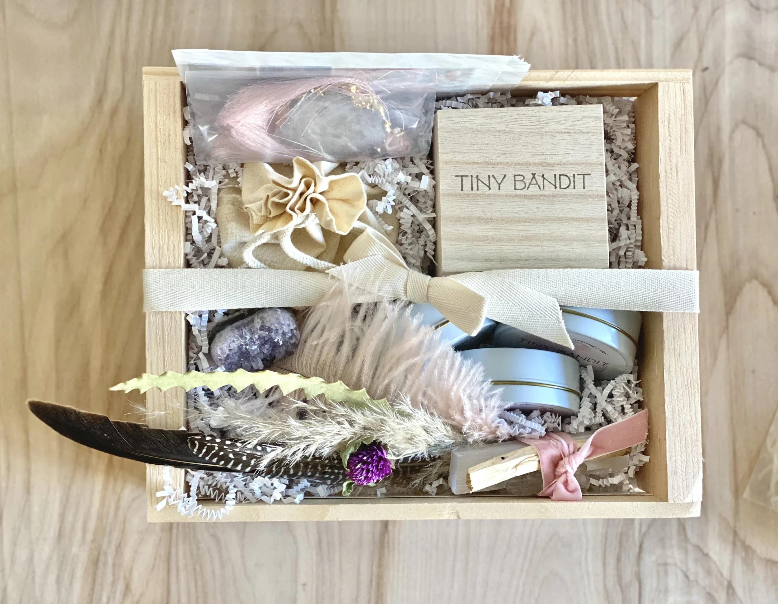 CUSTOMIZED GIFT BOX