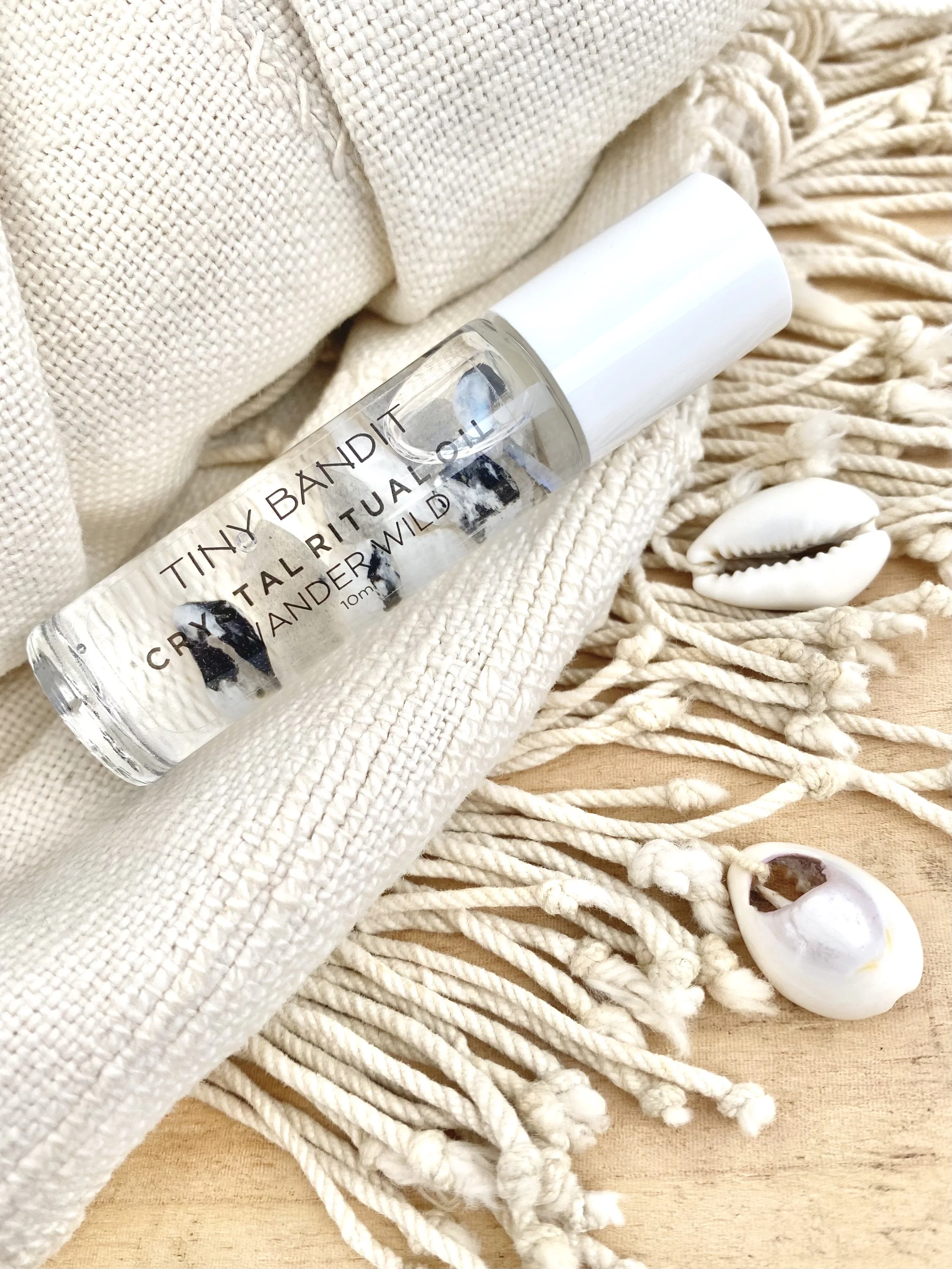WANDER WILD CRYSTAL RITUAL OIL