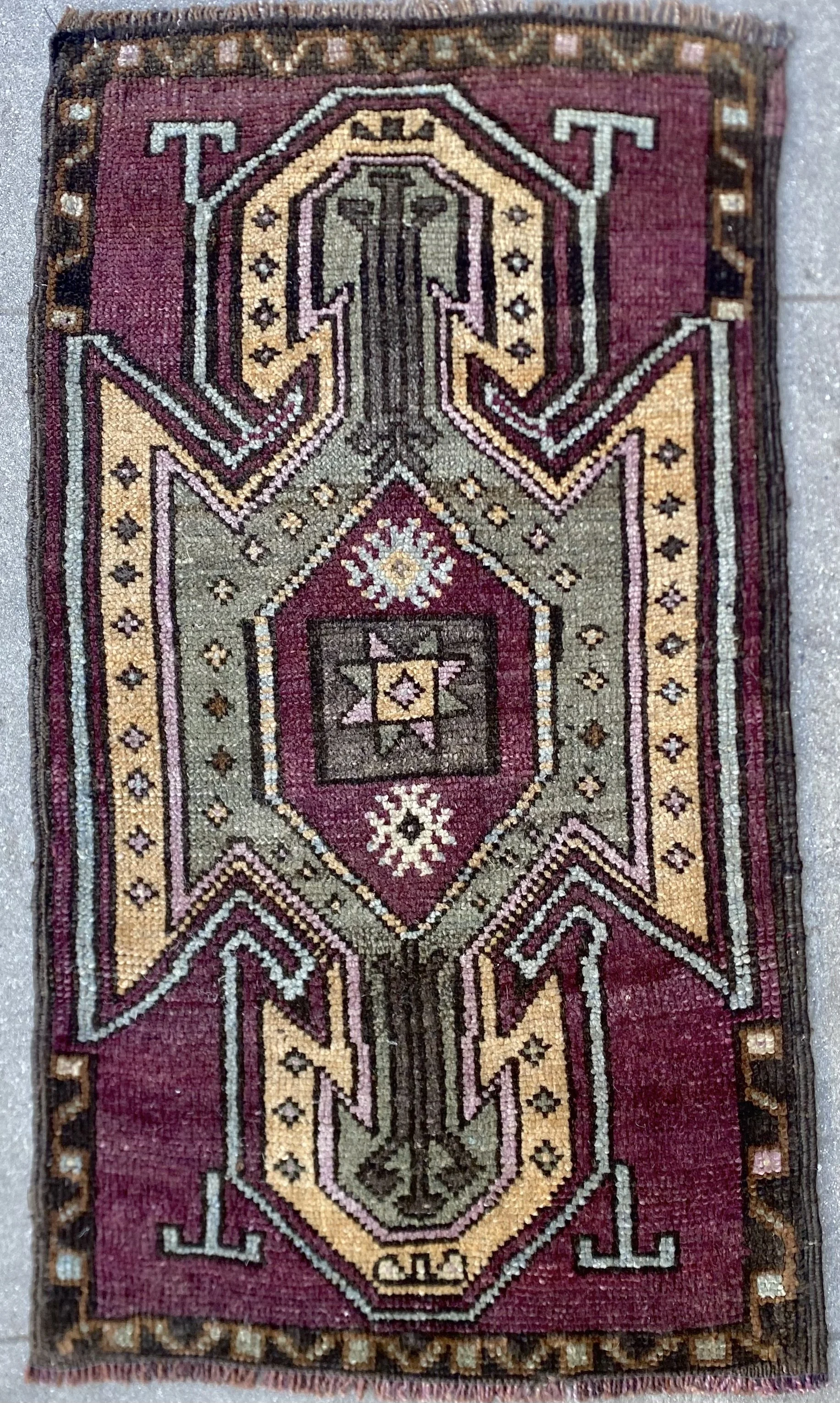 VINTAGE TURKISH RUGS