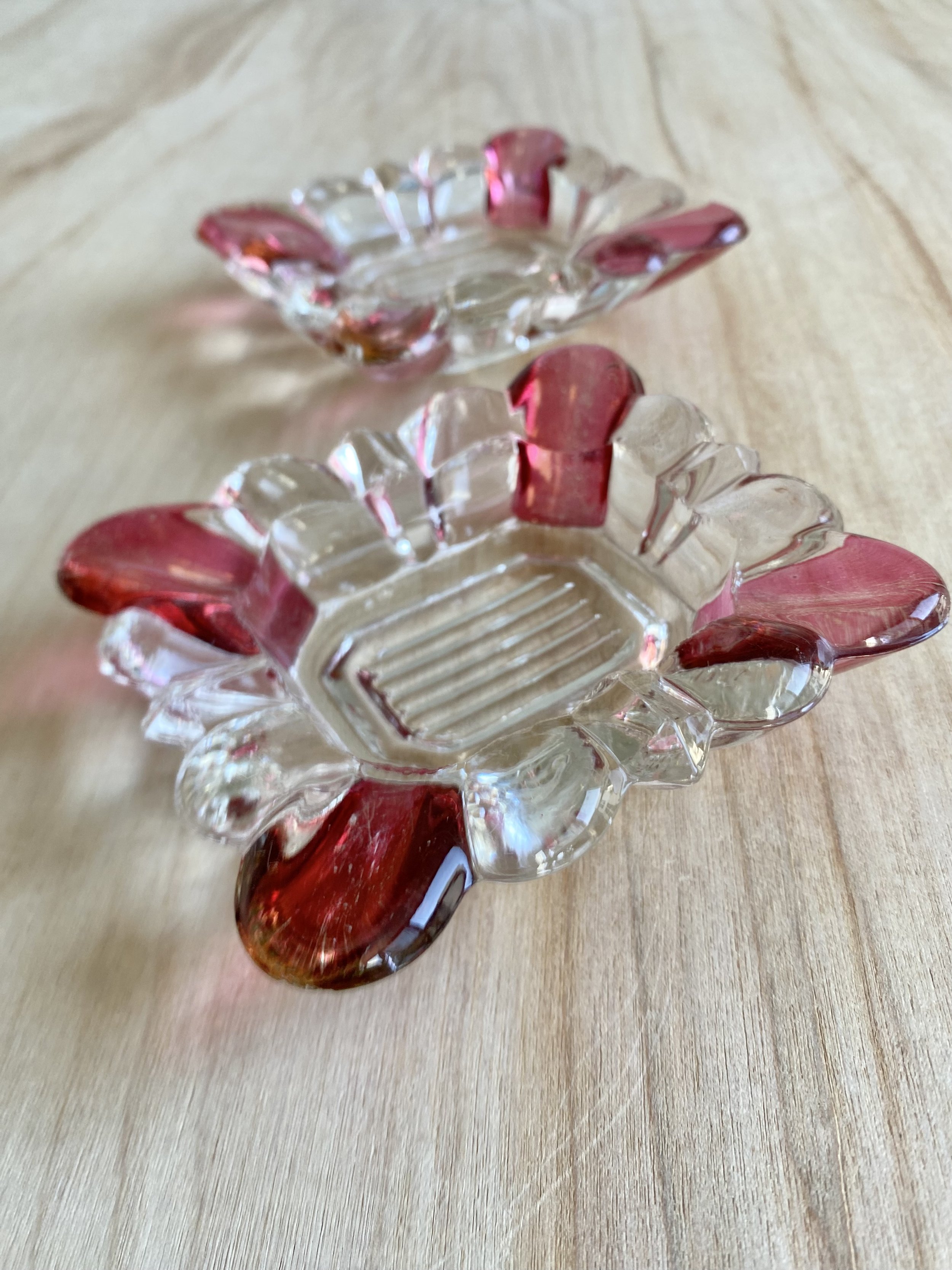 VINTAGE GLASS DISH