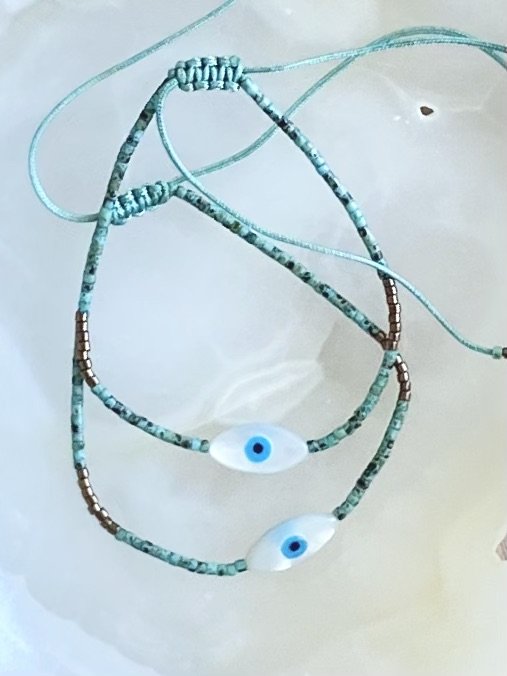 EVIL EYE PEARLESCENT BRACELET