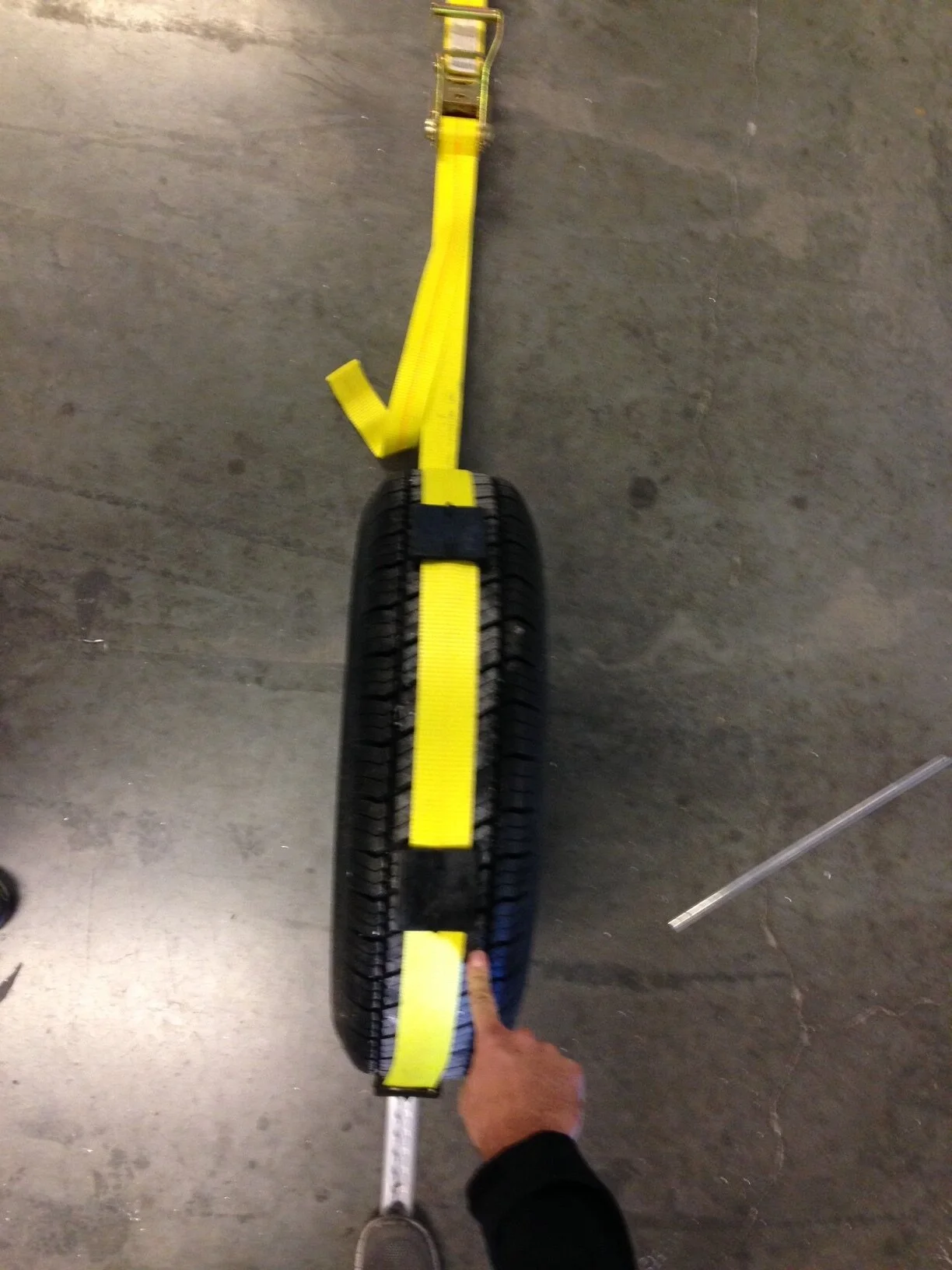 Enclosed Car Trailer with Escape Door and Removable Fender — JIMGLO