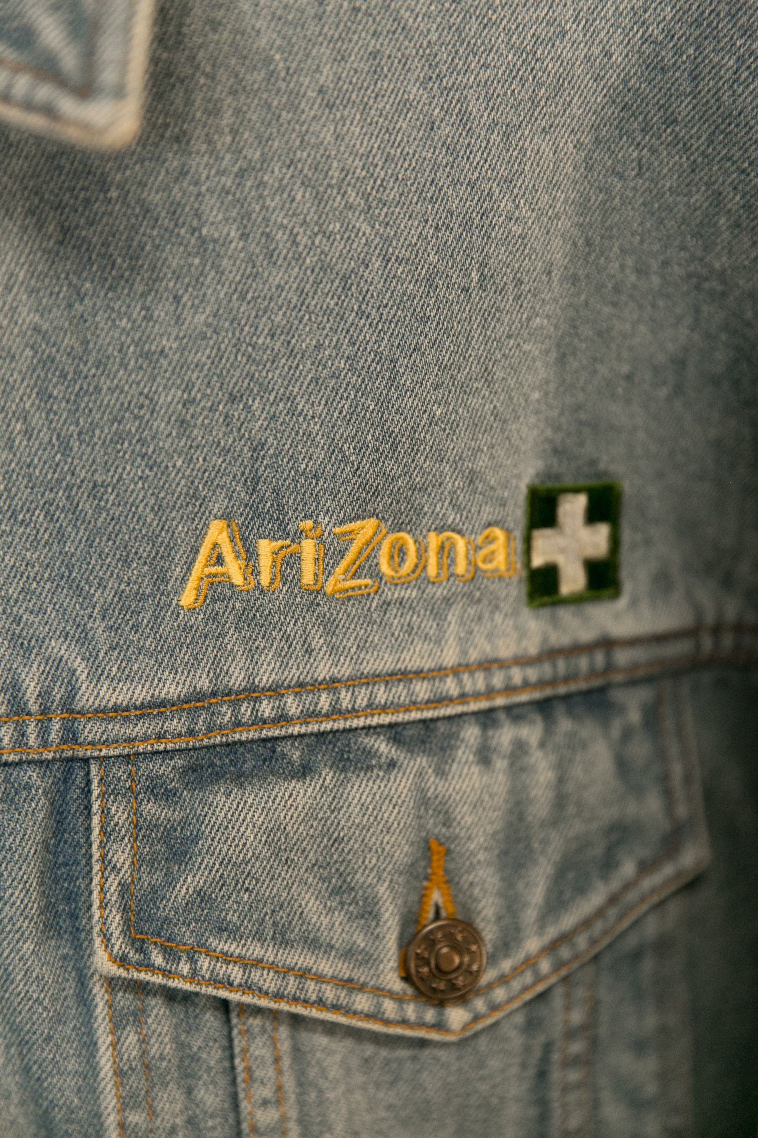 Arizona Ice Tea 2.jpg