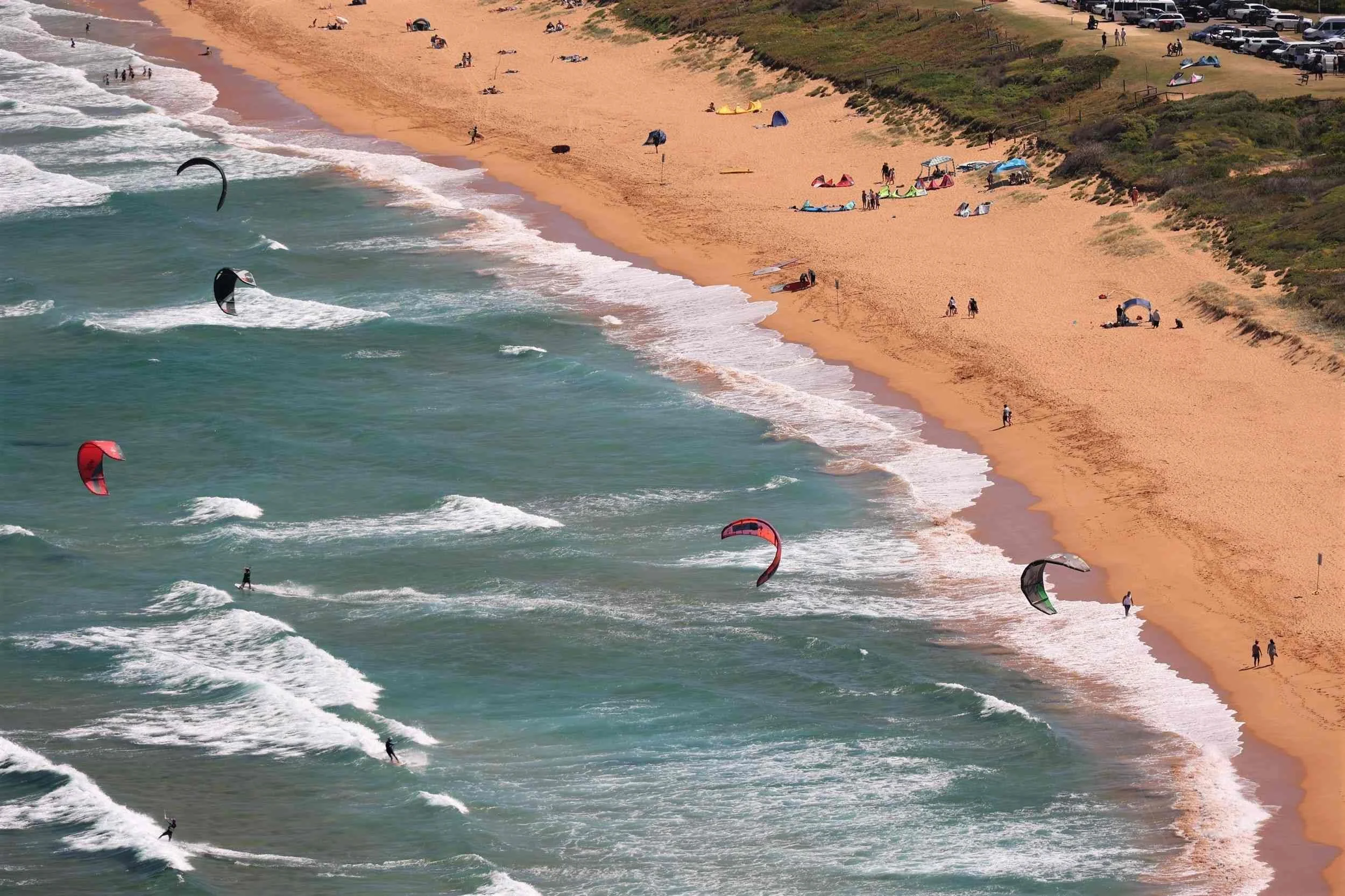NorthernBeacheskitesurfing.jpg