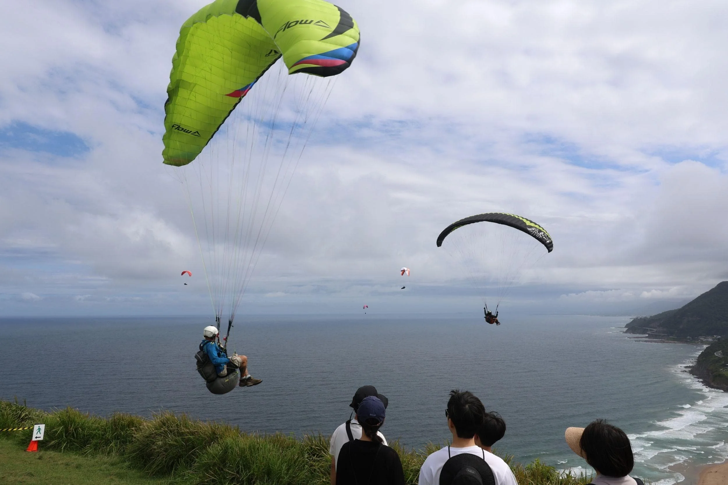 bald-hill-paragliding.jpg