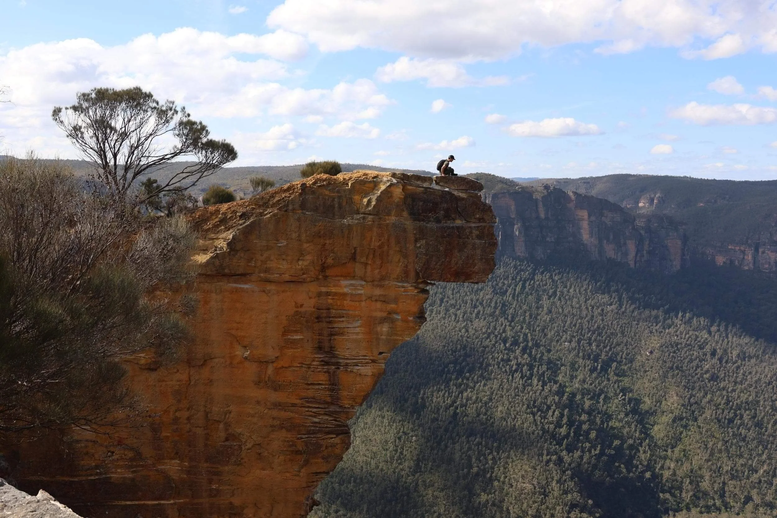 hair raising view of Grose Valley from Hanging Rock