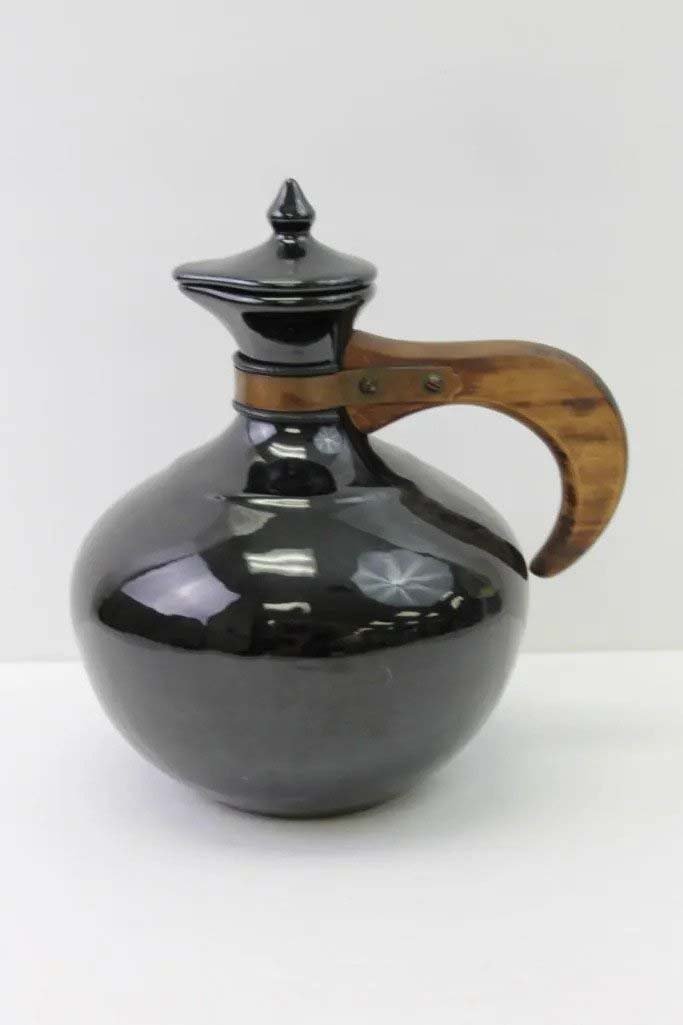 Dec 11, 2021 Bauer Pottery Auction