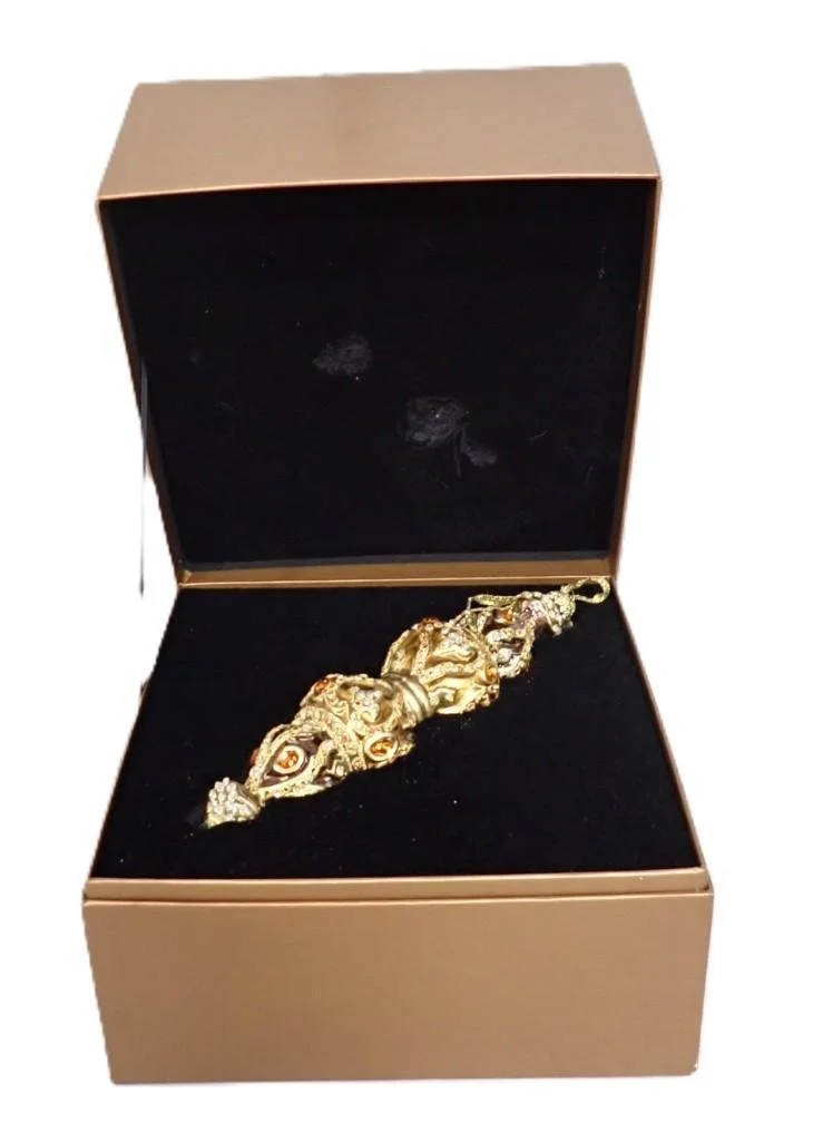 Sept 22, 2025 Vintage, Collectibles, Jay Strongwater, Wedgwood Jasperware, New Items, Etc Aucion