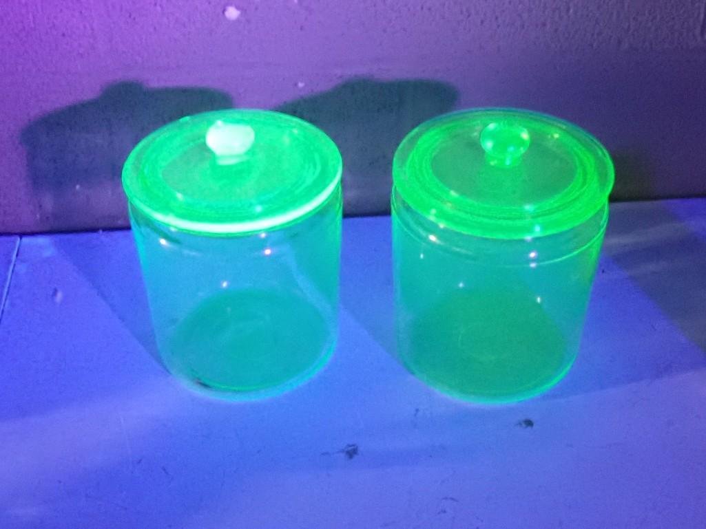 Nov 10, 2025 Vintage, Collectibles, Vinyl Records, Uranium Glass, New Merchandise, Etc Auction