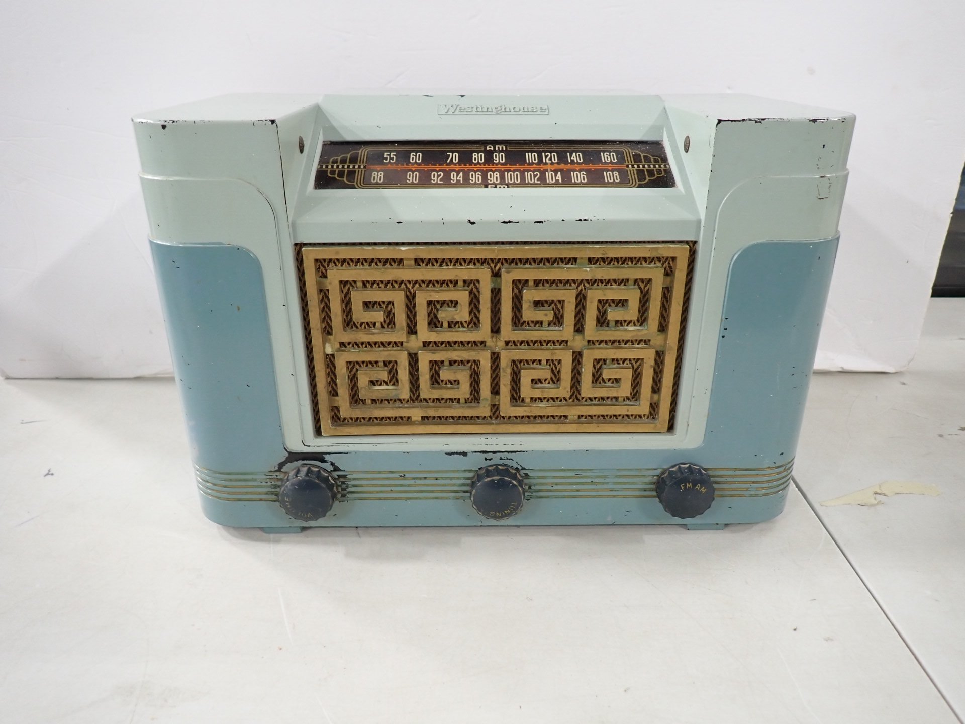 Live Bidding Consignment and Estate Auction