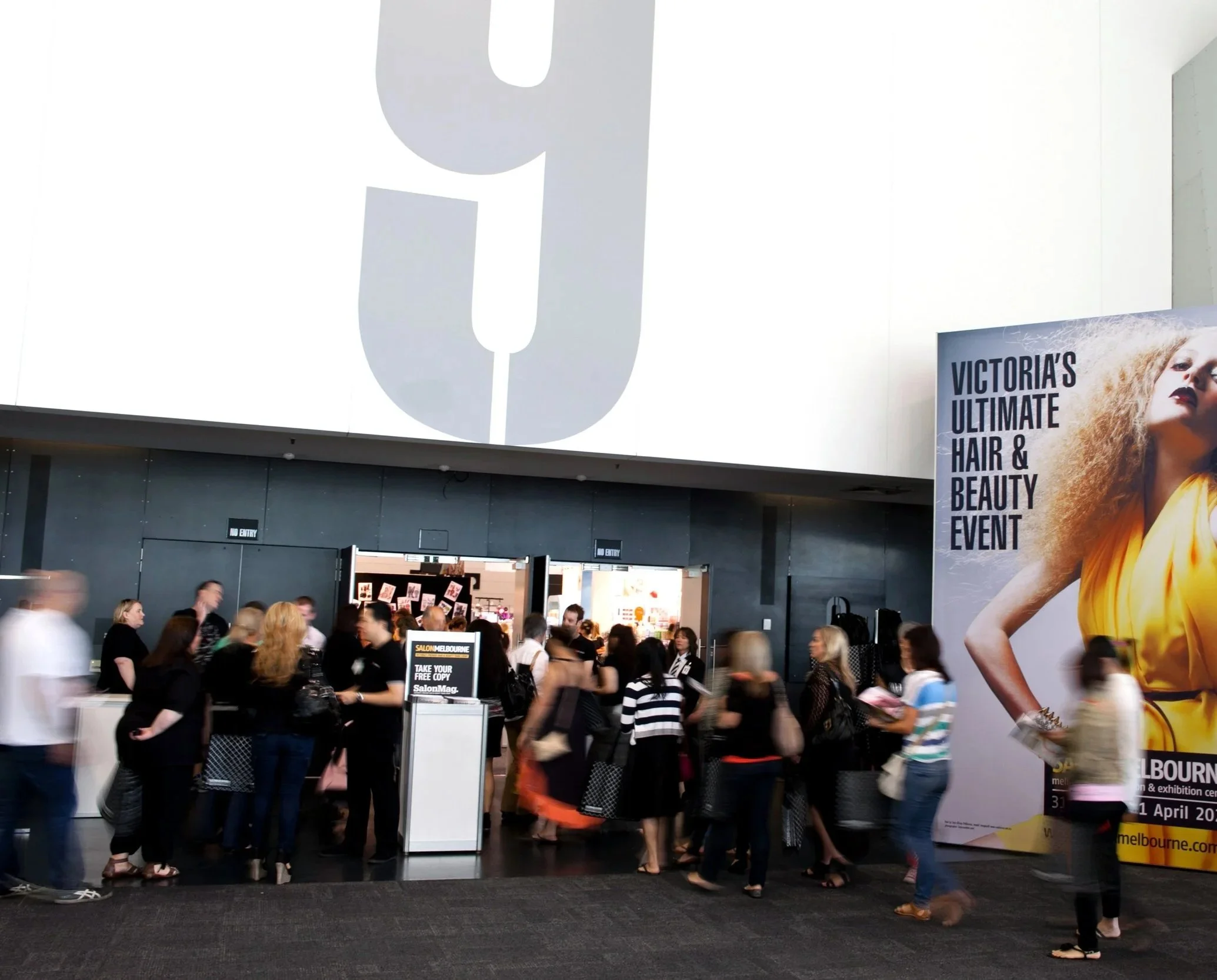 SM12_BanneratExpo.jpg