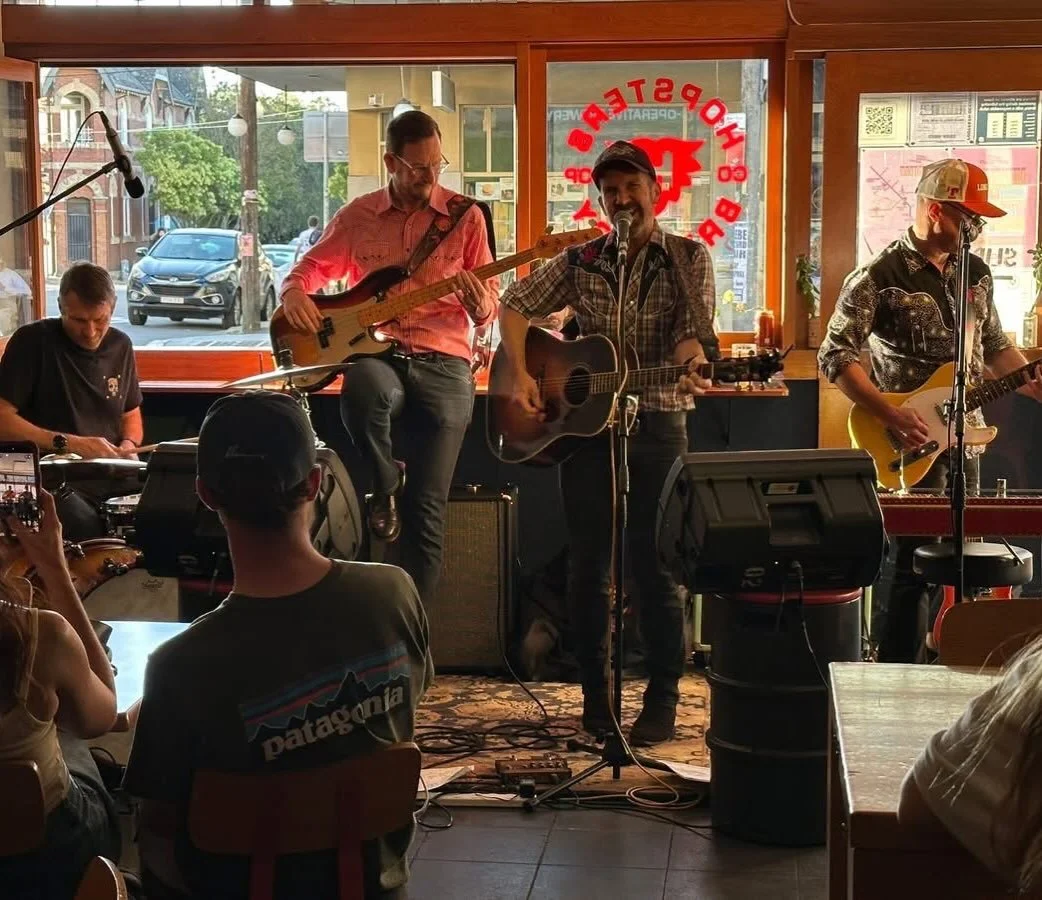 Thanks to @hopstersau and @winterstarlings for having us last Sunday! We had a lot of fun and of course enjoyed the #craftbeer 

Looking forward to next time!