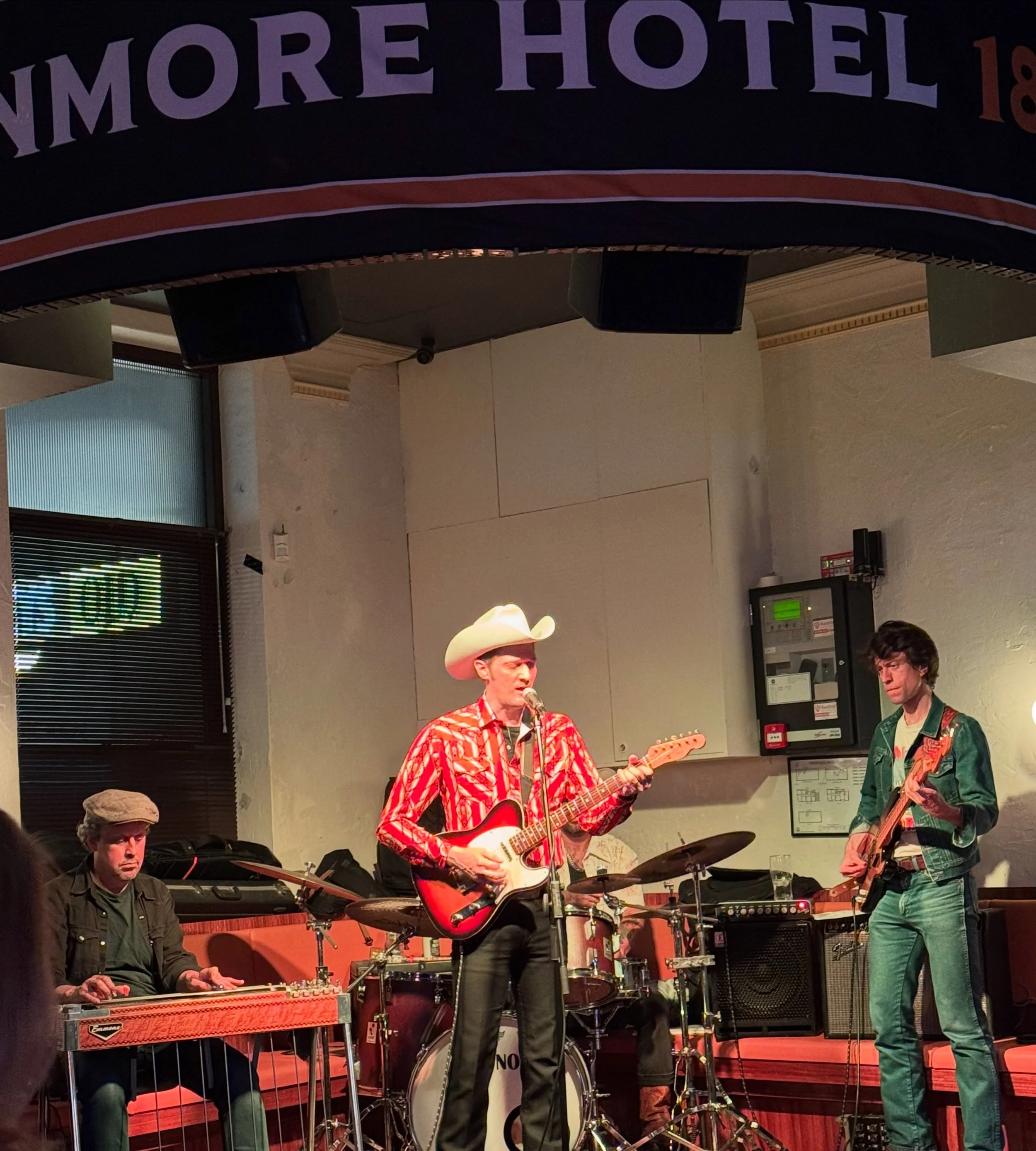 @jake.penrod throwing down some @jasonjamesband bangers at @enmore_hotel - just another Sydney/Austin/Texas City #honkytonk night&hellip; 🤷🏻&zwj;♂️