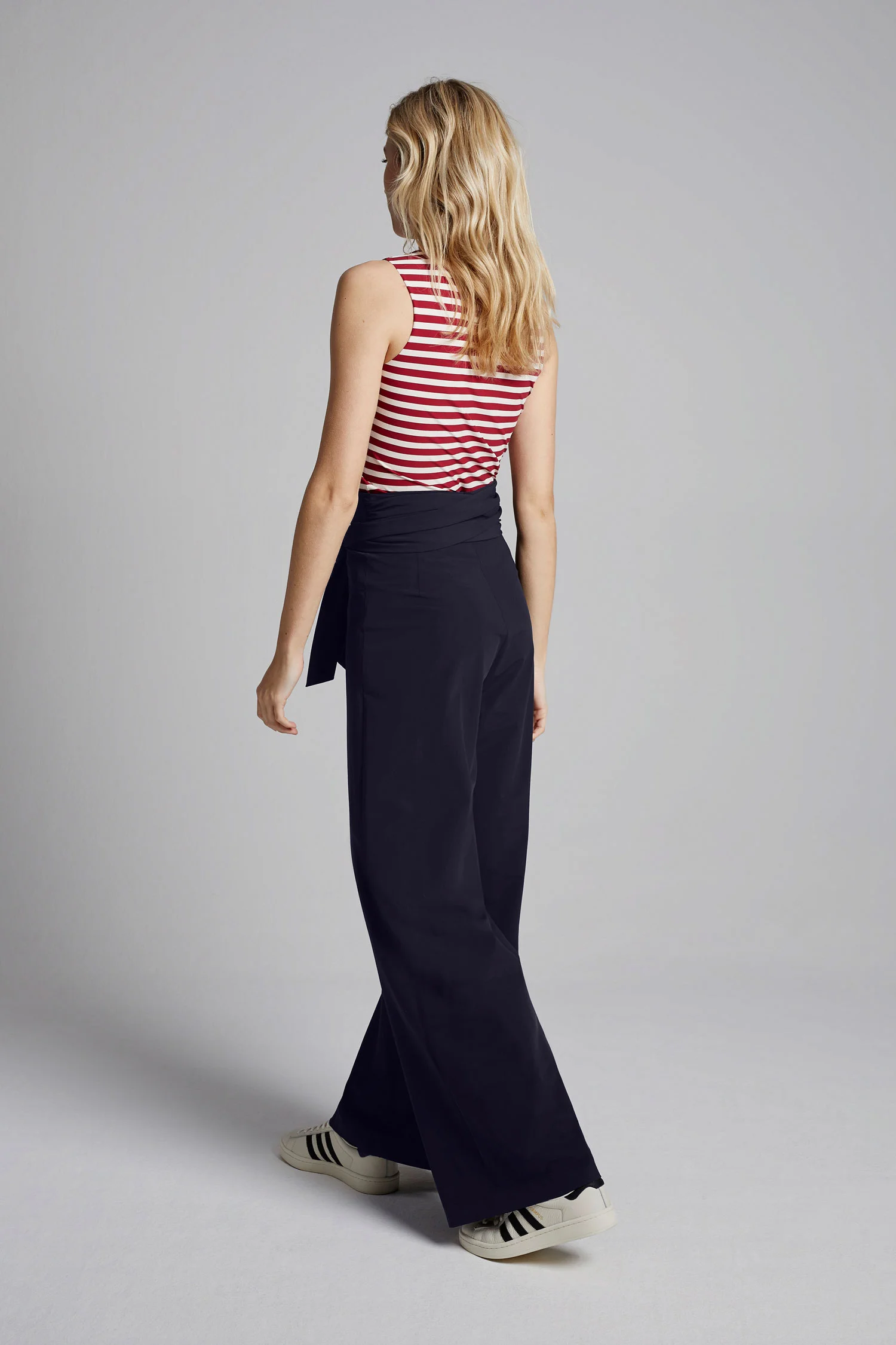bellini_trvldrss_Wide-Pants-INK-BLUE,-Tank-Top-back(31).jpg