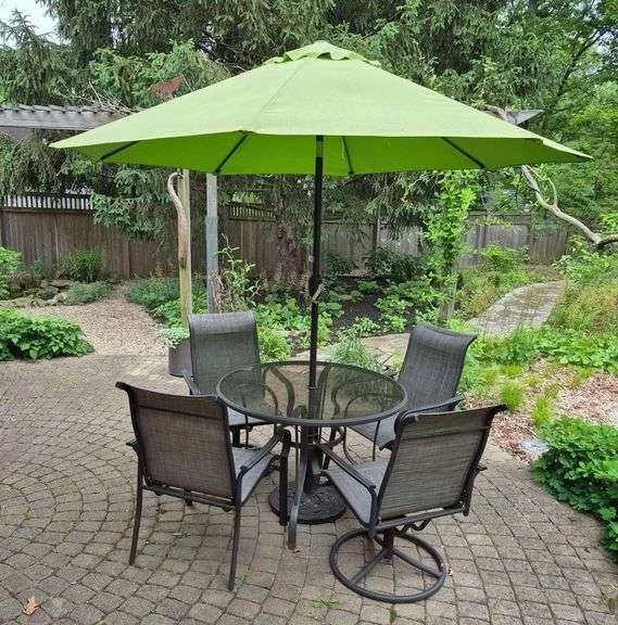 Online Auction in Minerva Park