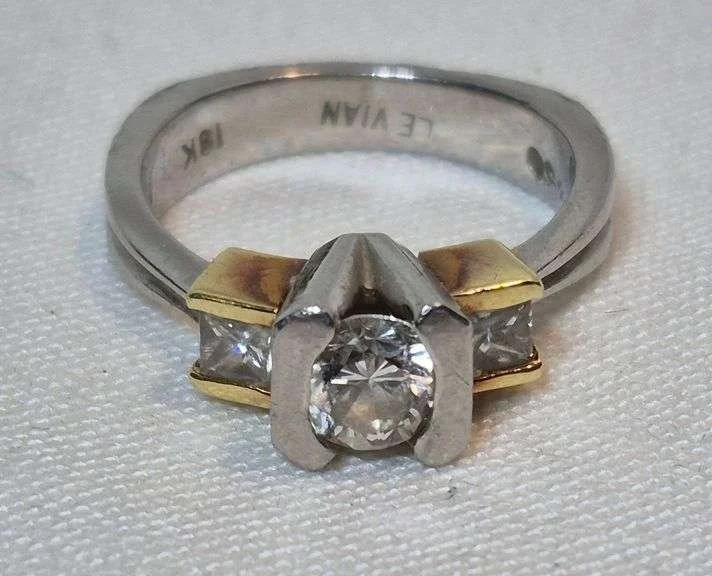 Online Auction in Plain City