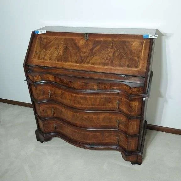 Online Auction in Galena