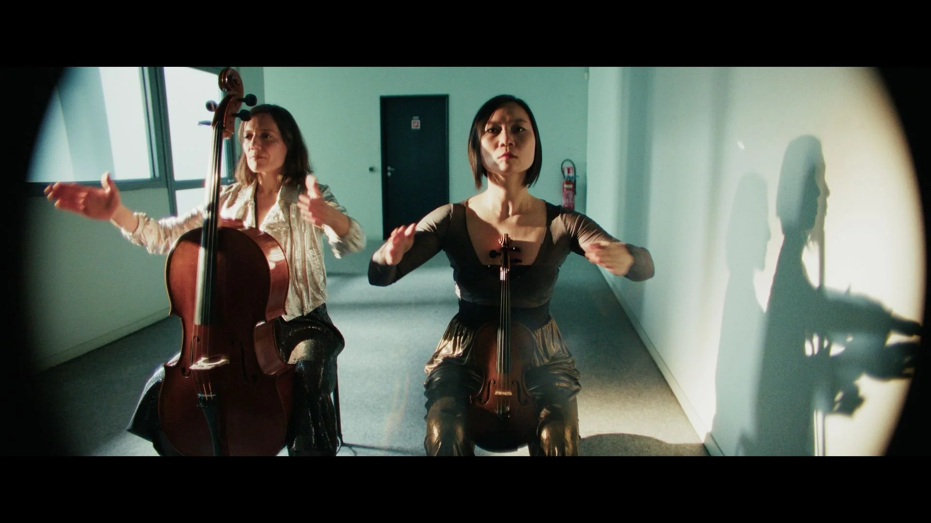 L’UNIVERS SURPRENANT DE L’ARCHET ET DES CRINS DE CHEVAL @ Mini Neuf