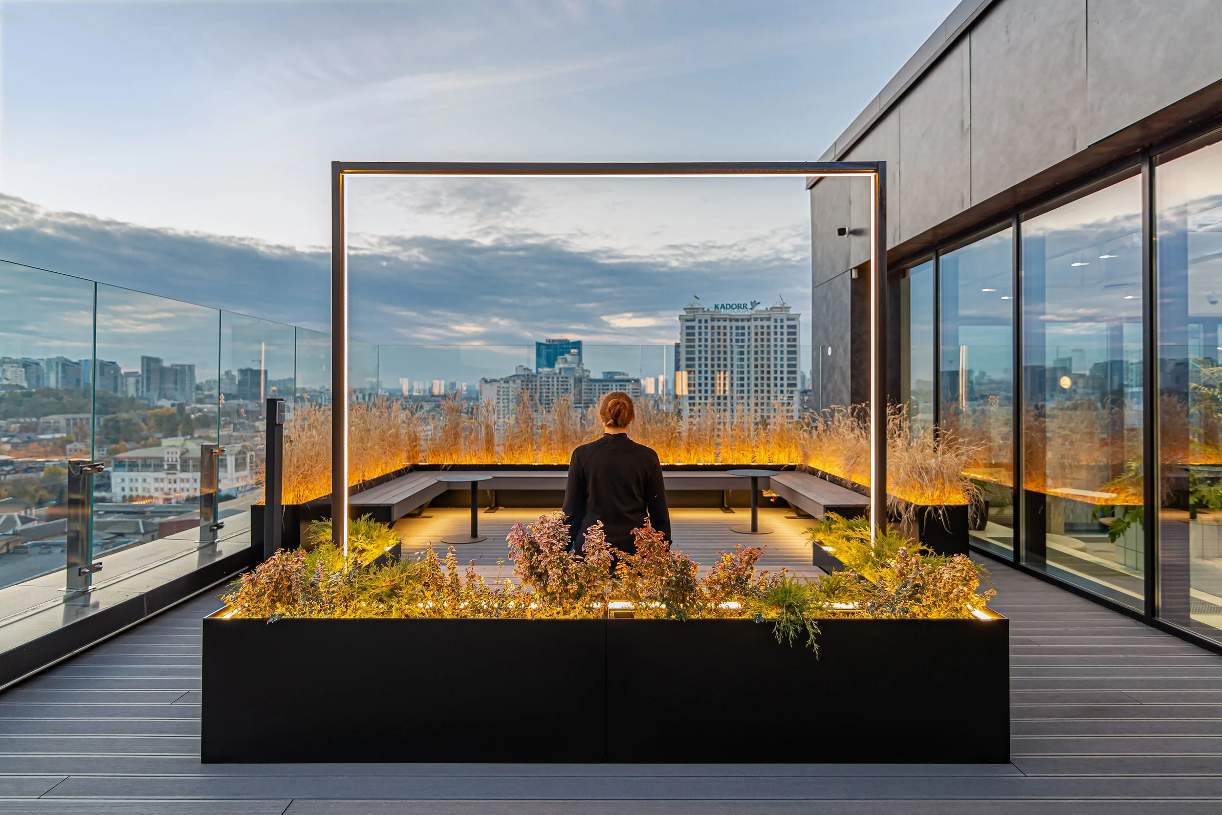 _20 TERRACE.jpg