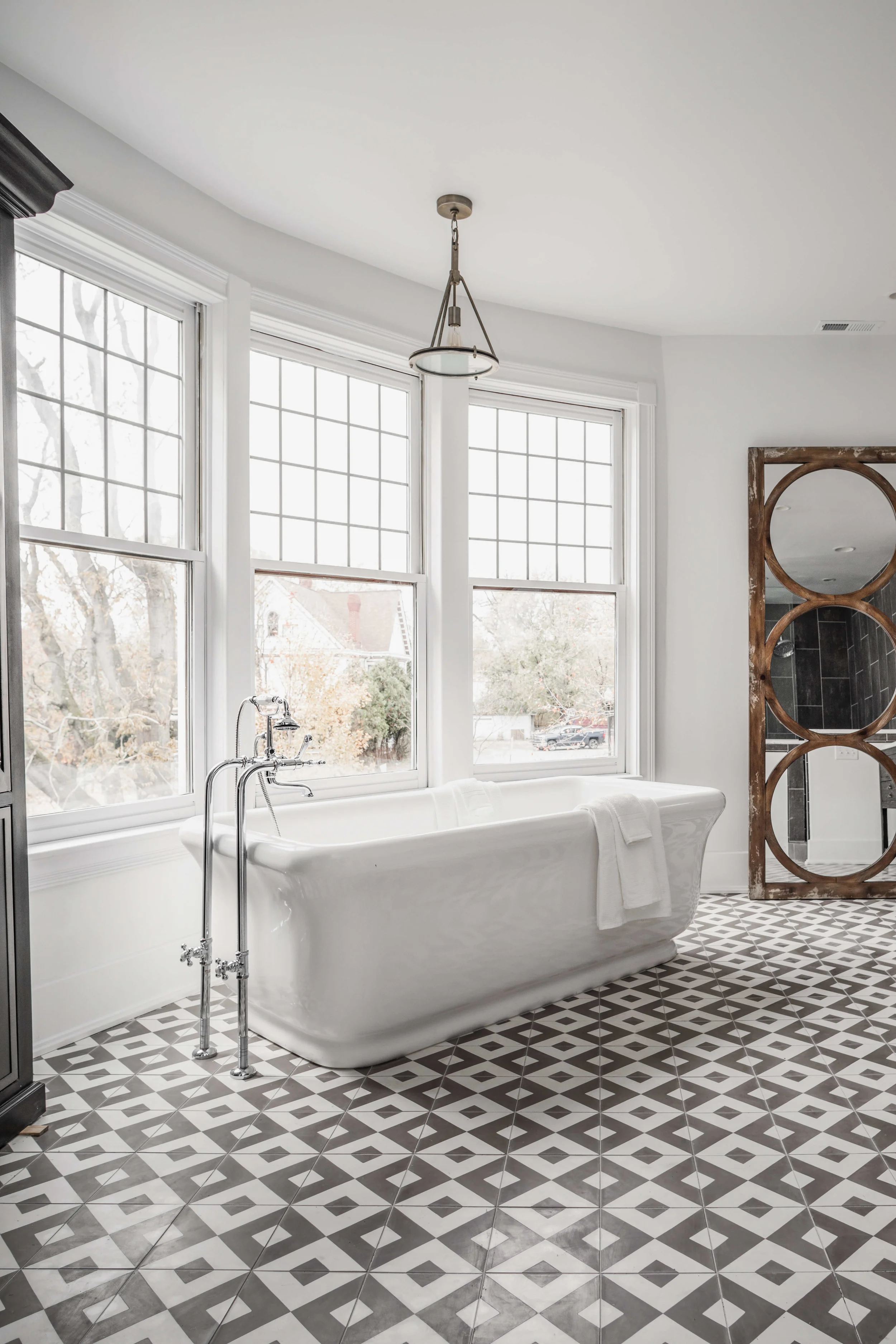1421 N Central-34.jpg