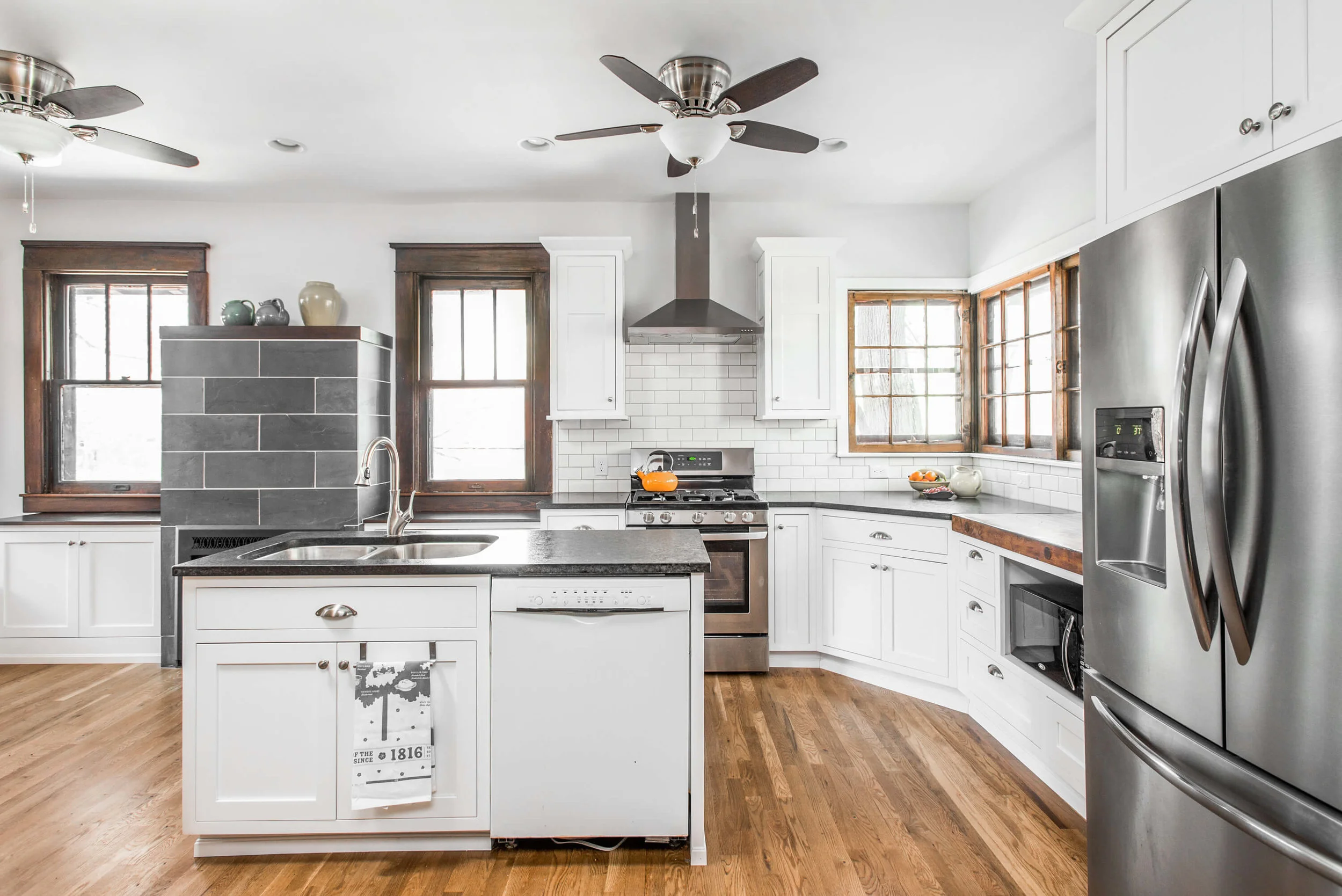 974 Woodruff Pl W Dr-8.jpg
