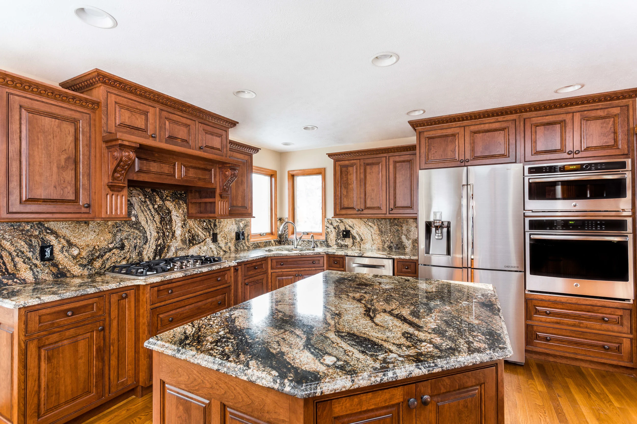 Kitchen-6.jpg