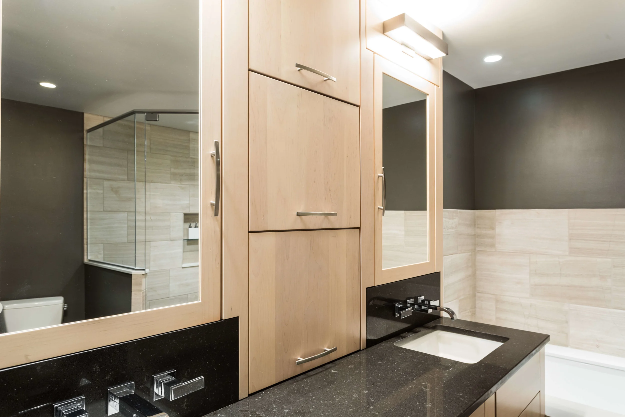 Modern Bathroom-13.jpg