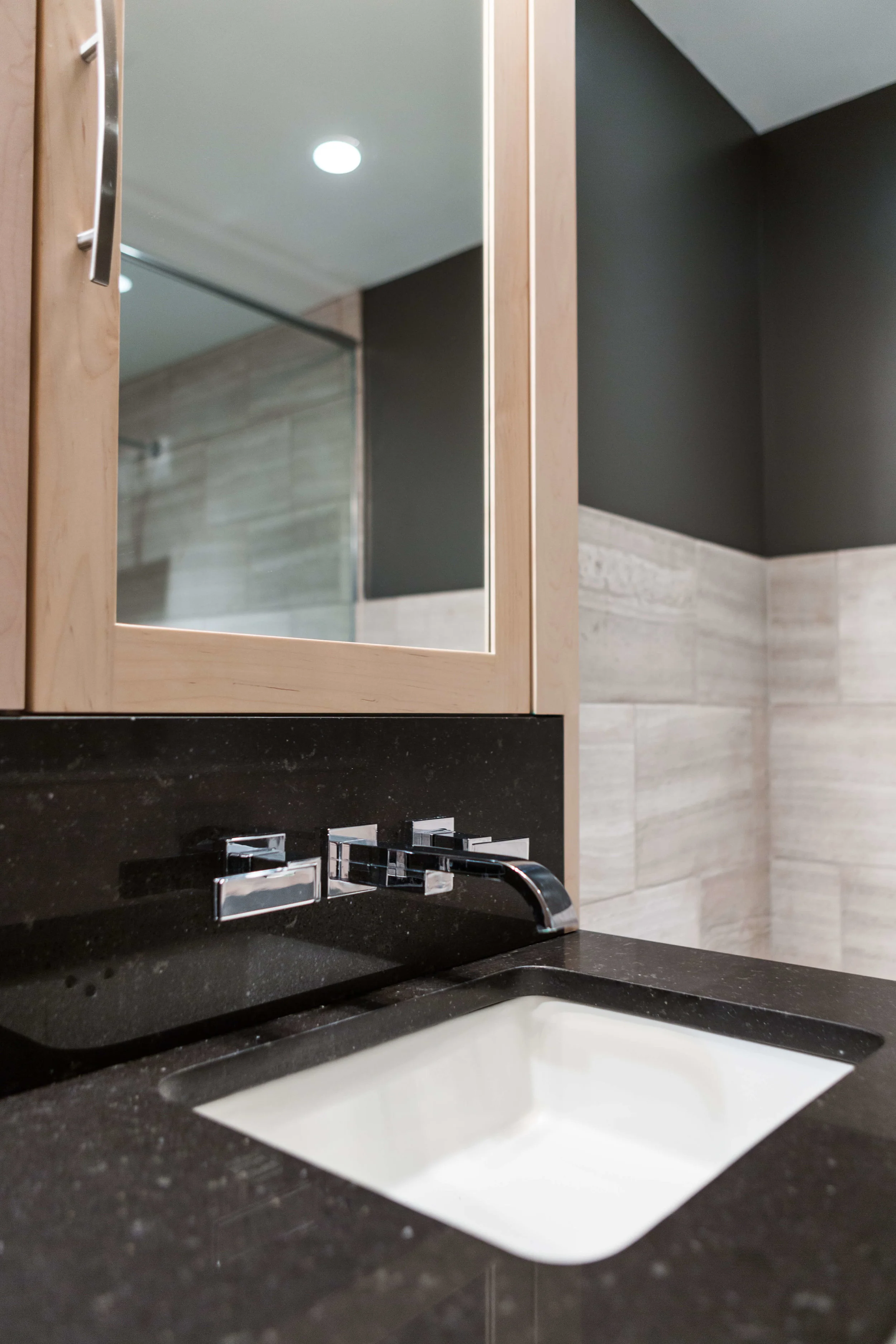 Modern Bathroom-11.jpg